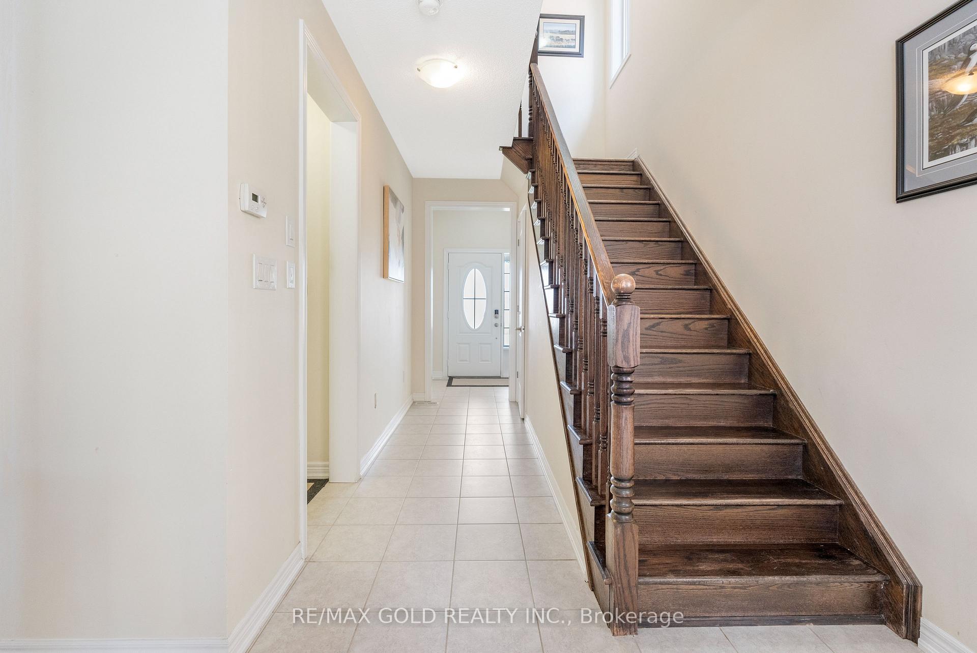 Photo 17 of 15 Antibes Drive, Brampton, Credit Valley — HOMEH