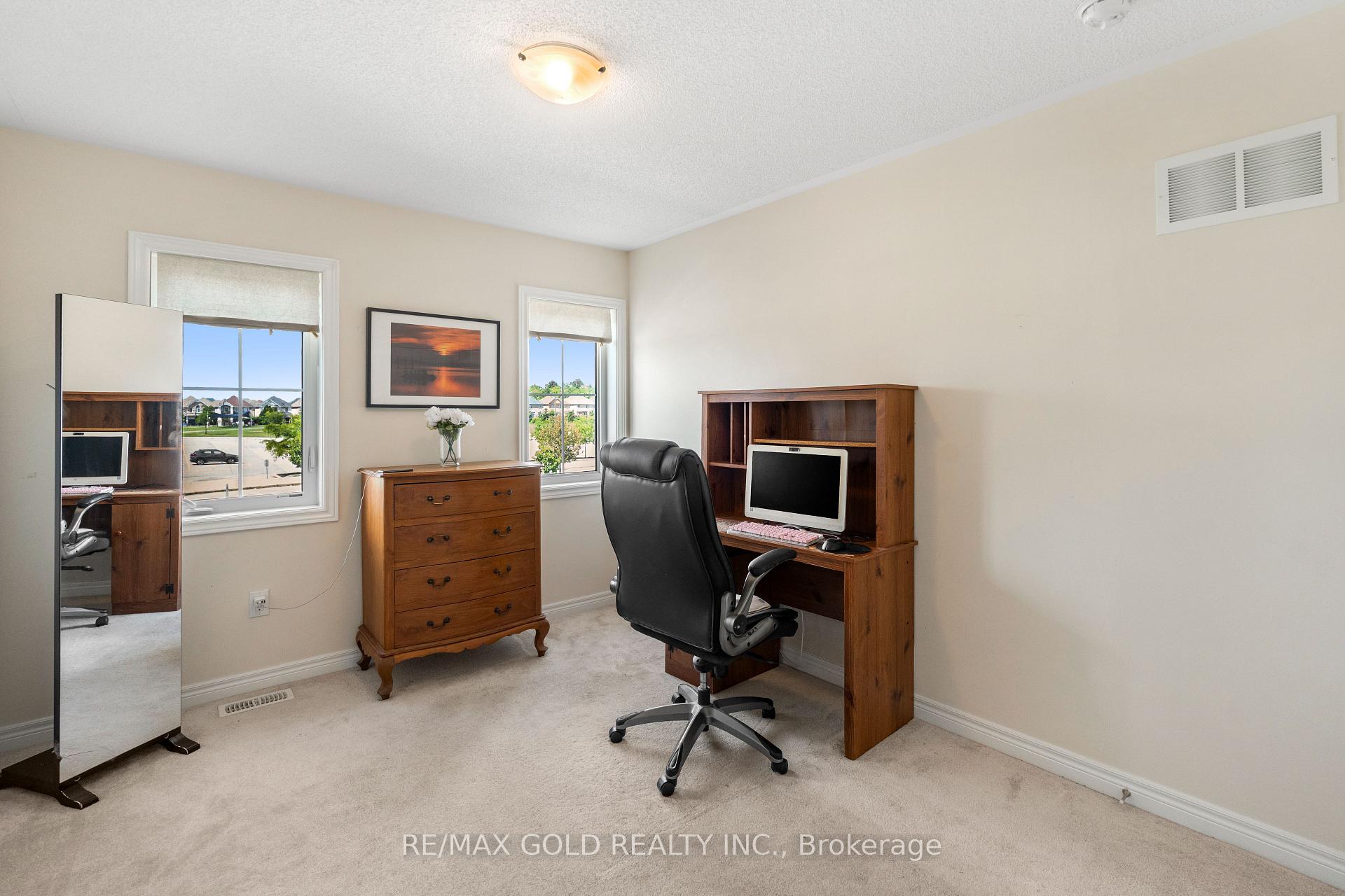 Photo 23 of 15 Antibes Drive, Brampton, Credit Valley — HOMEH