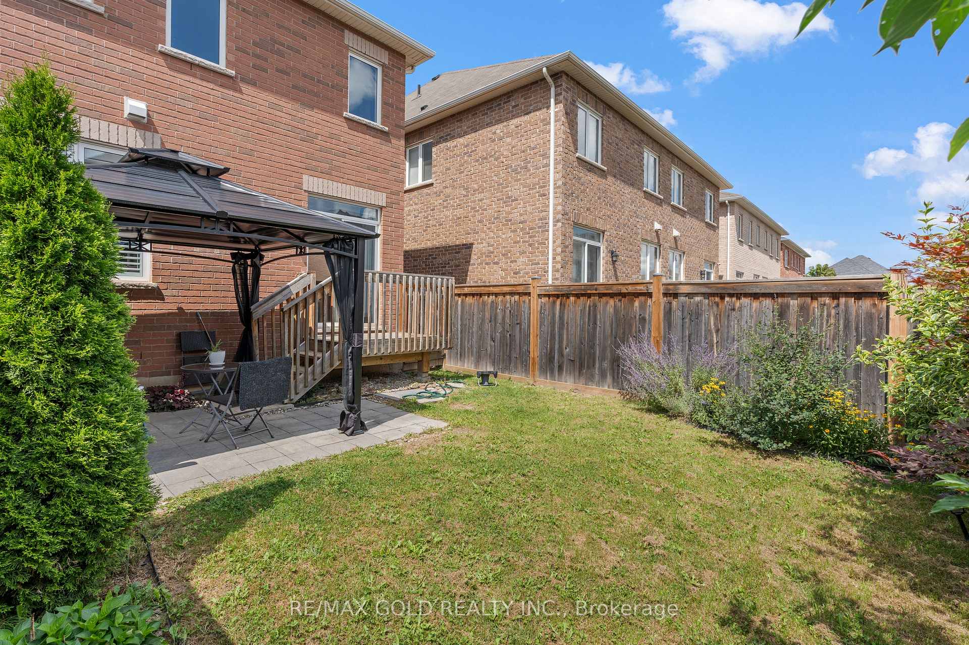 Photo 33 of 15 Antibes Drive, Brampton, Credit Valley — HOMEH