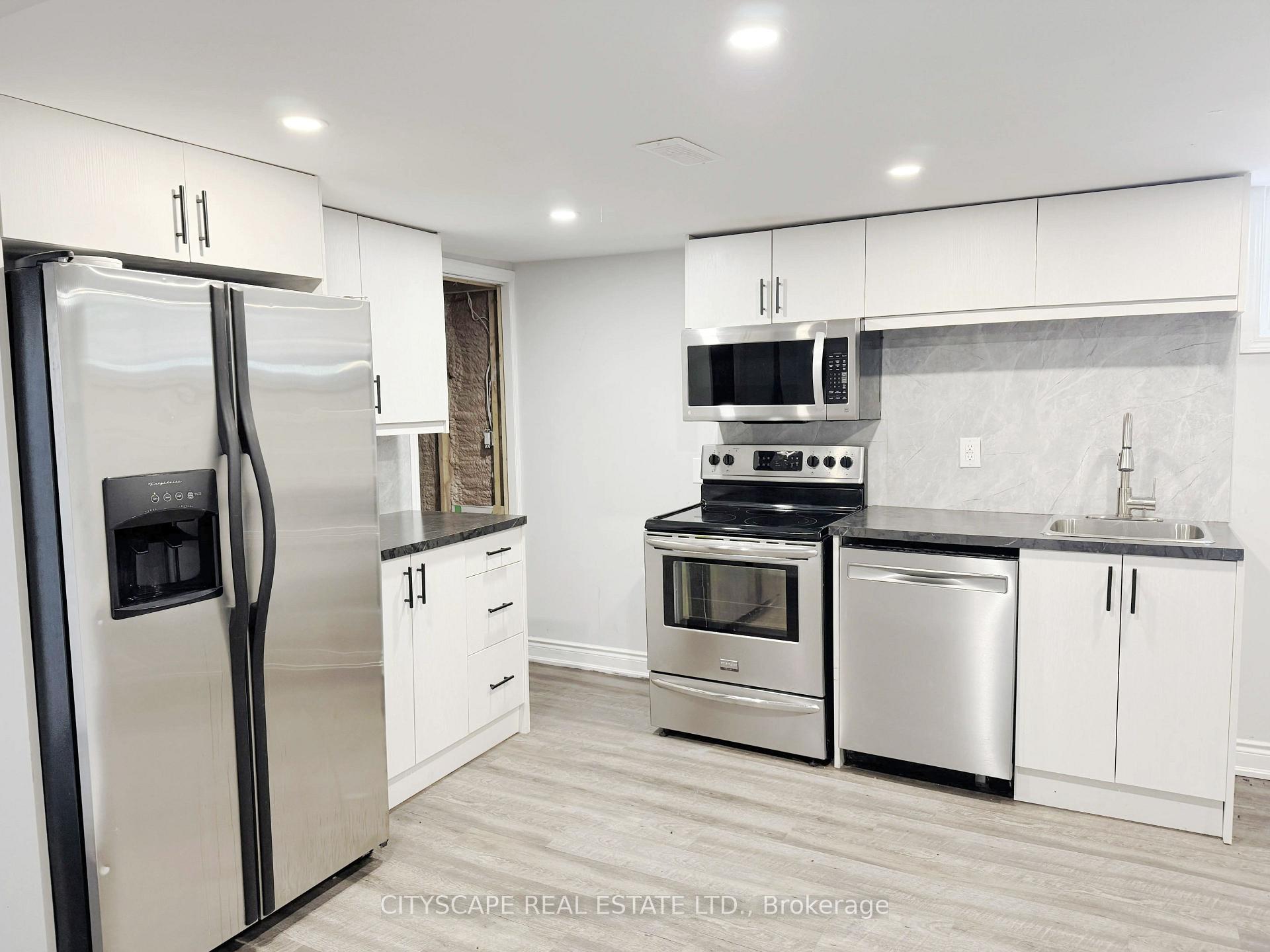 Photo 15 of 205 Bonaventure Drive, Hamilton, Gilbert — HOMEH