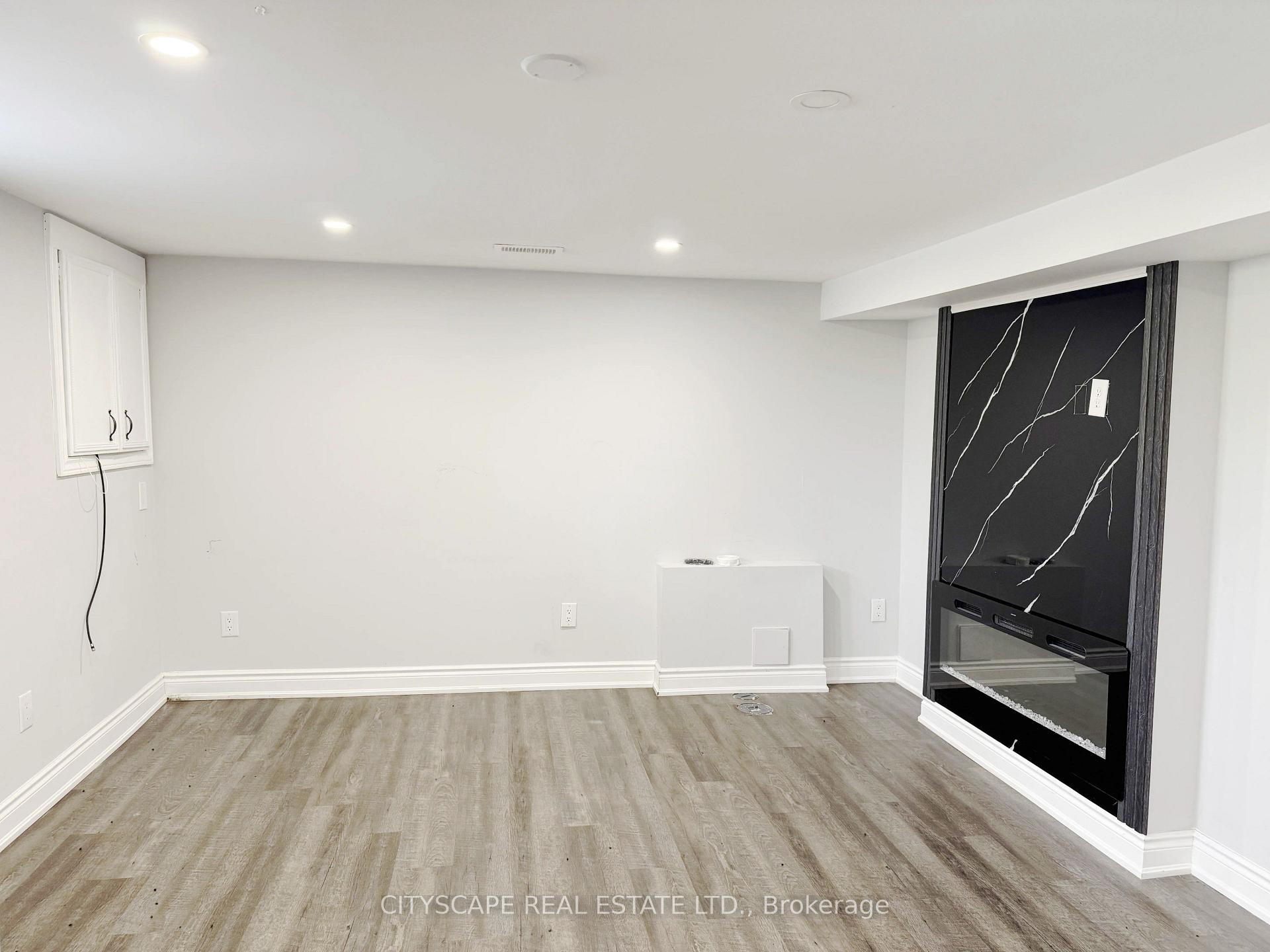Photo 17 of 205 Bonaventure Drive, Hamilton, Gilbert — HOMEH