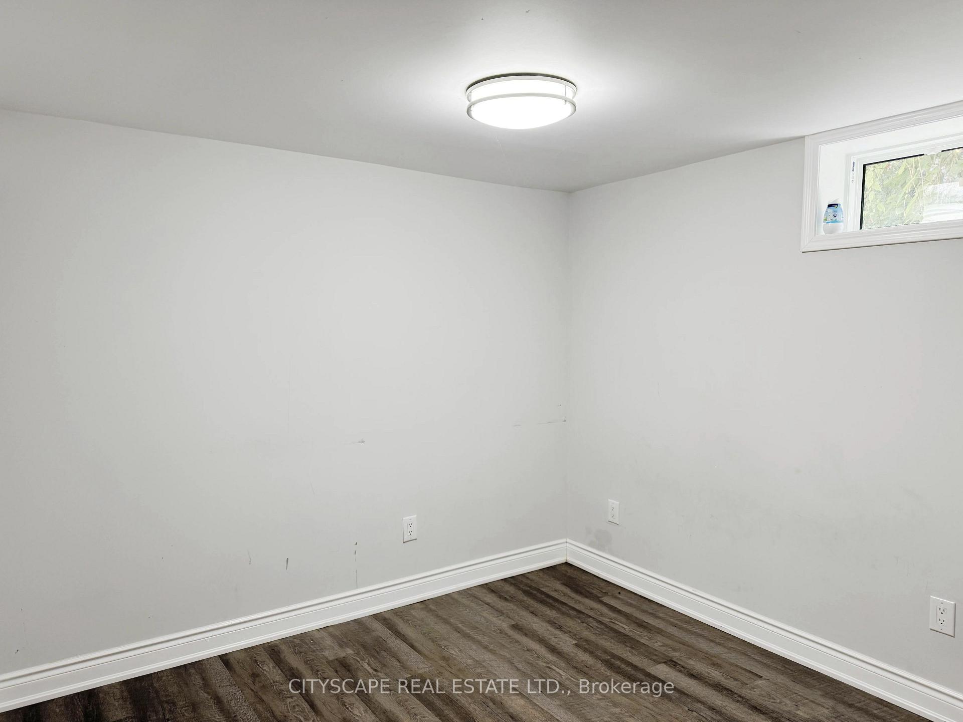 Photo 18 of 205 Bonaventure Drive, Hamilton, Gilbert — HOMEH