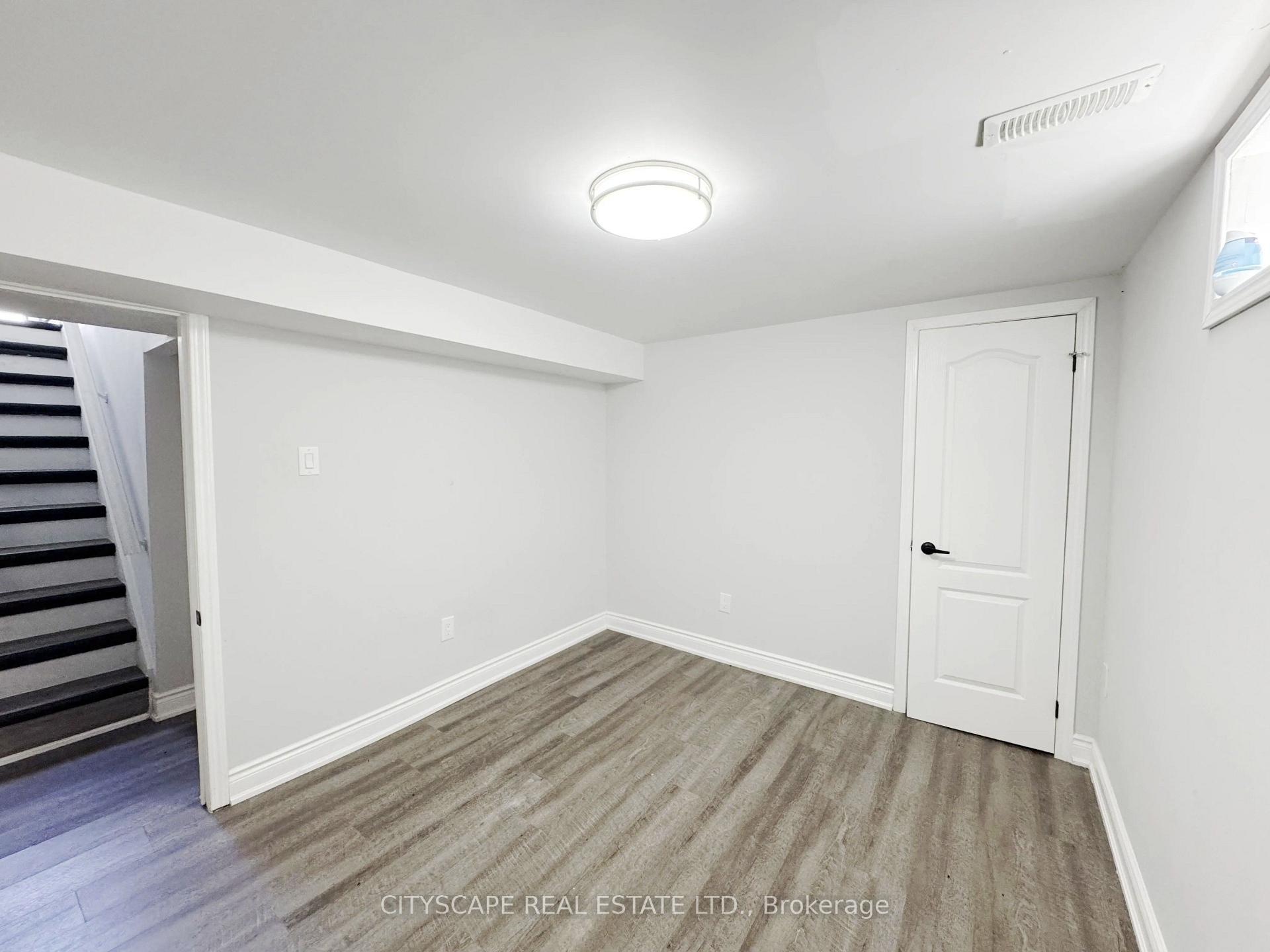 Photo 21 of 205 Bonaventure Drive, Hamilton, Gilbert — HOMEH