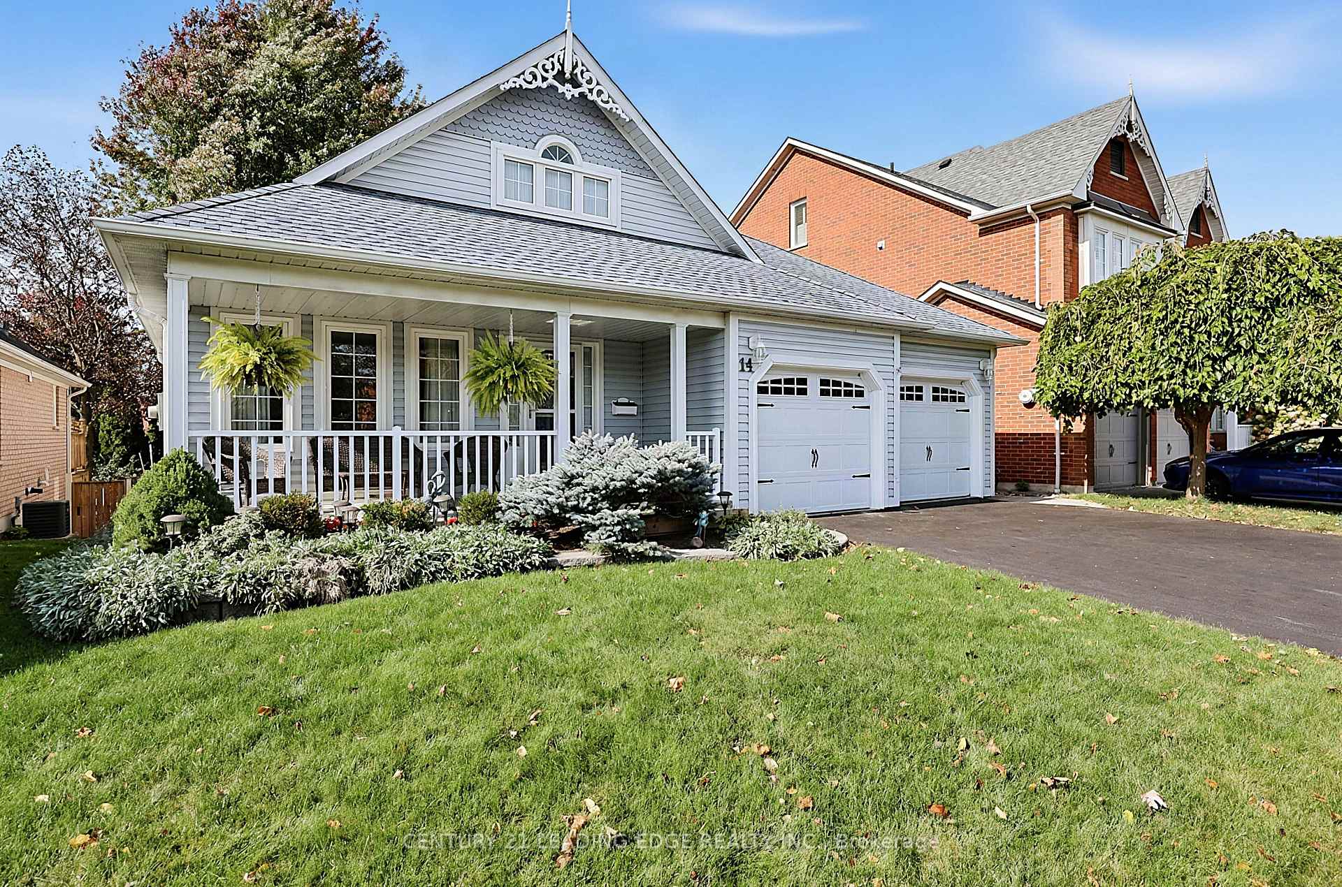 Photo 3 of 14 Watford Street, Whitby, Brooklin — HOMEH