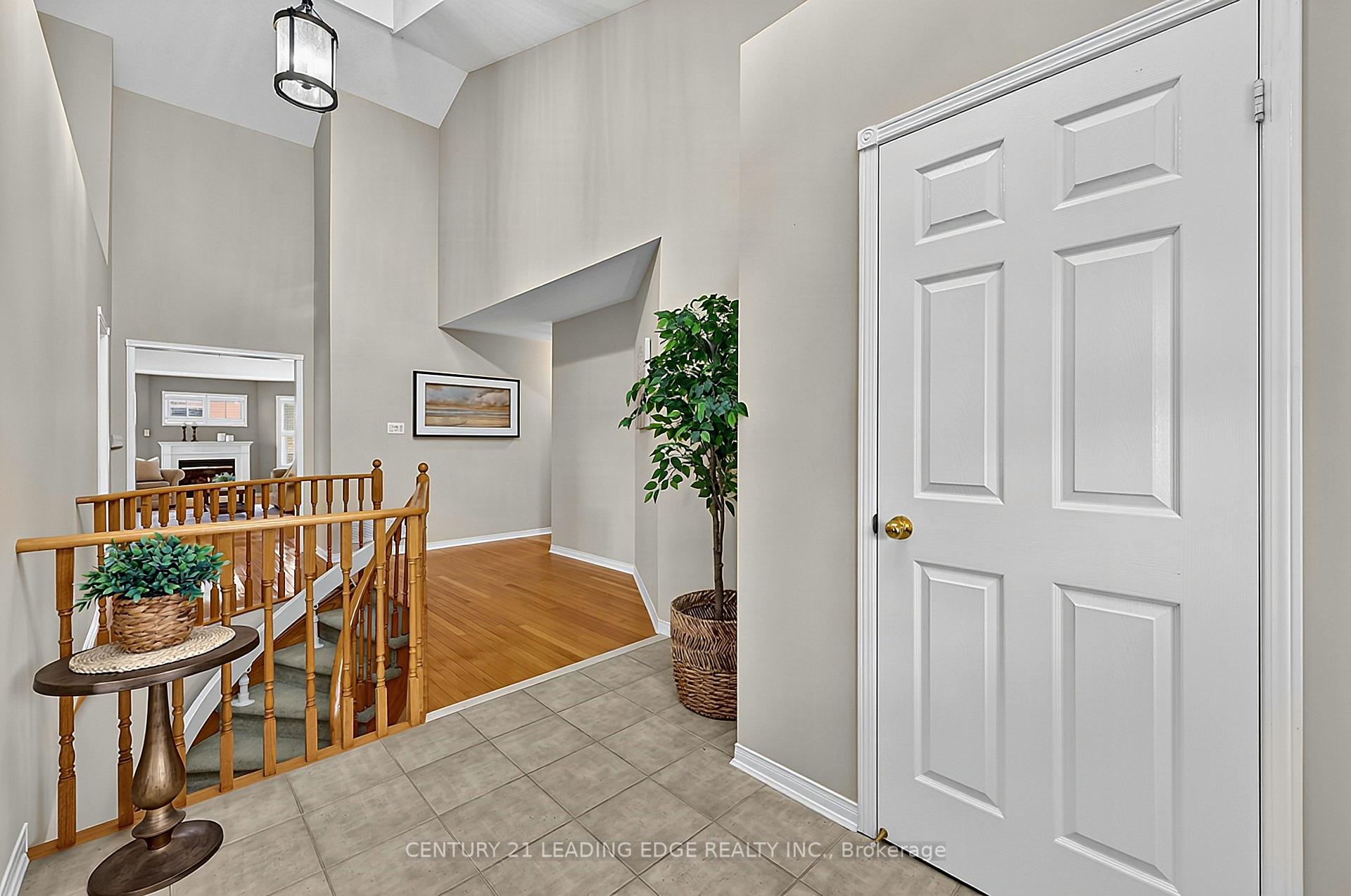 Photo 8 of 14 Watford Street, Whitby, Brooklin — HOMEH
