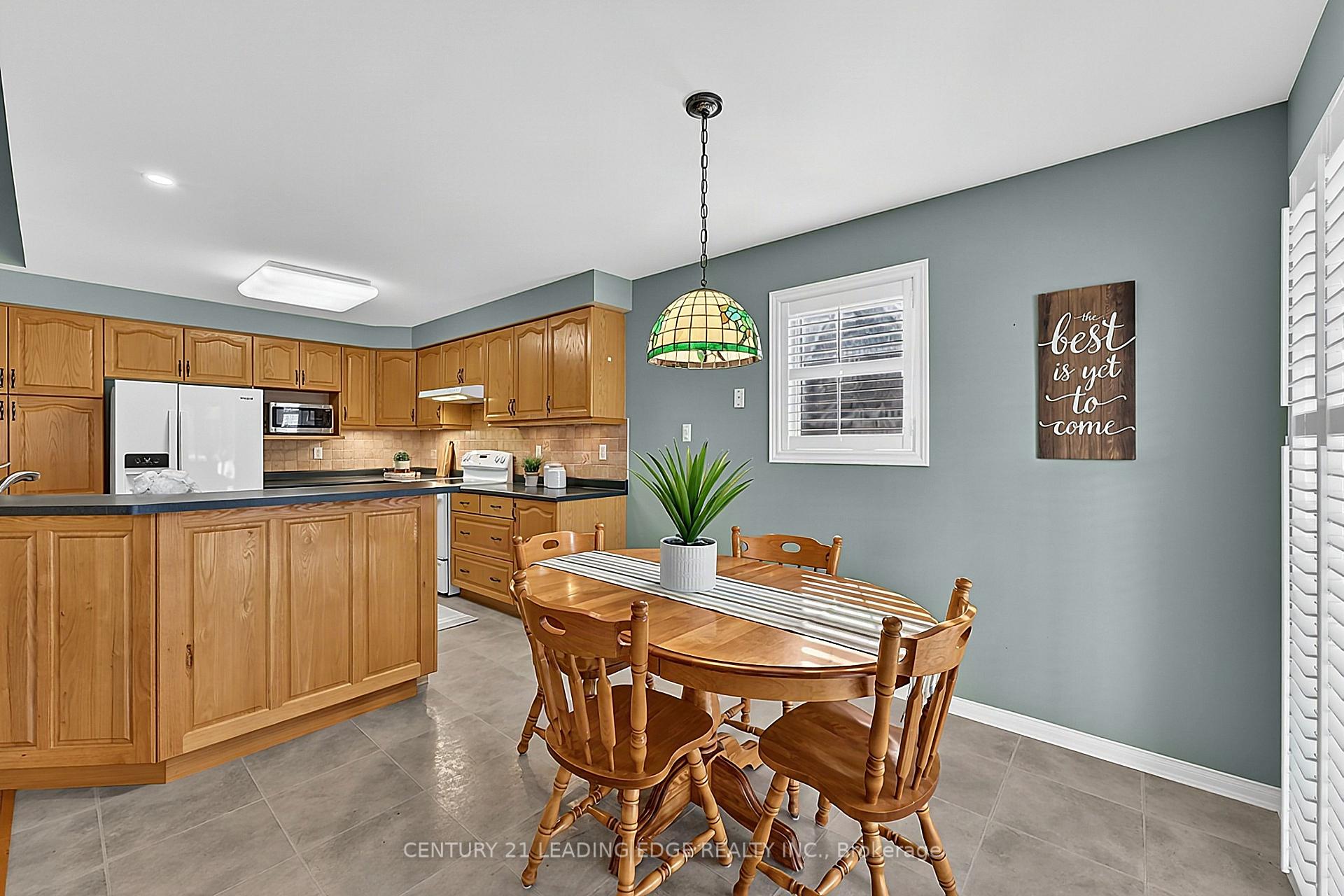 Photo 22 of 14 Watford Street, Whitby, Brooklin — HOMEH
