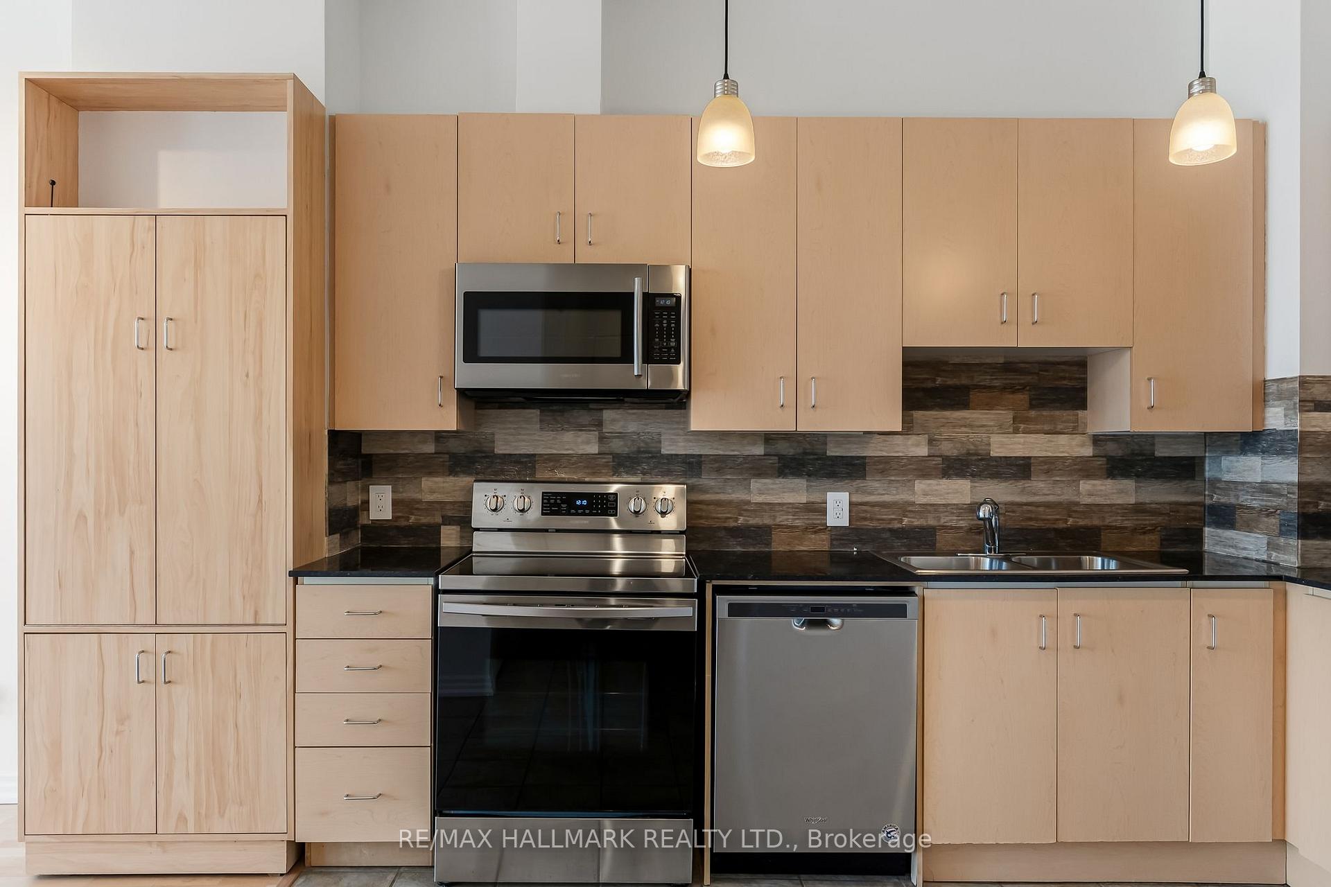 Photo 6 of Unit 606, 797 Don Mills Road, Toronto, Flemingdon Park — HOMEH