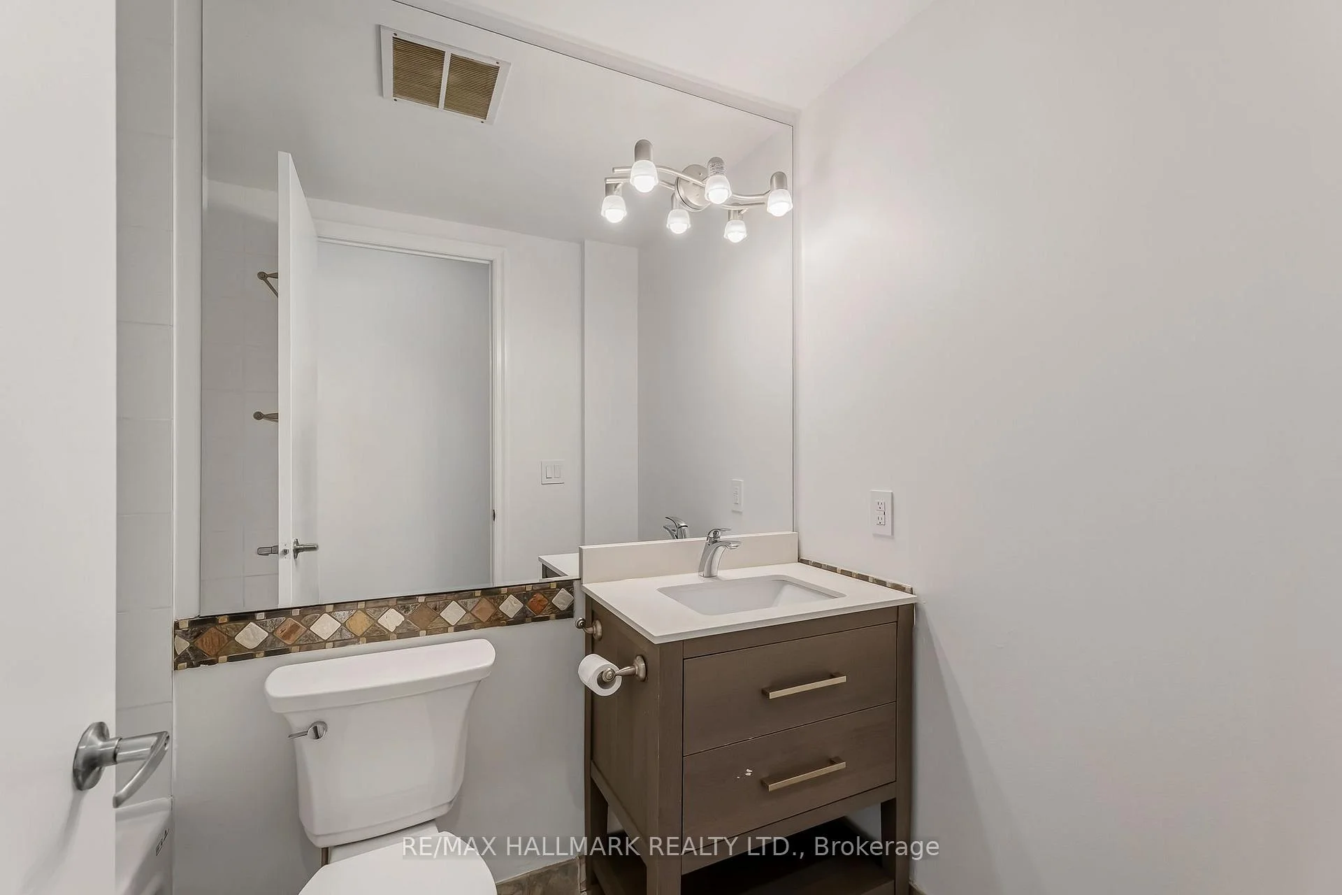 Photo 44 of Unit 606, 797 Don Mills Road, Toronto, Flemingdon Park — HOMEH