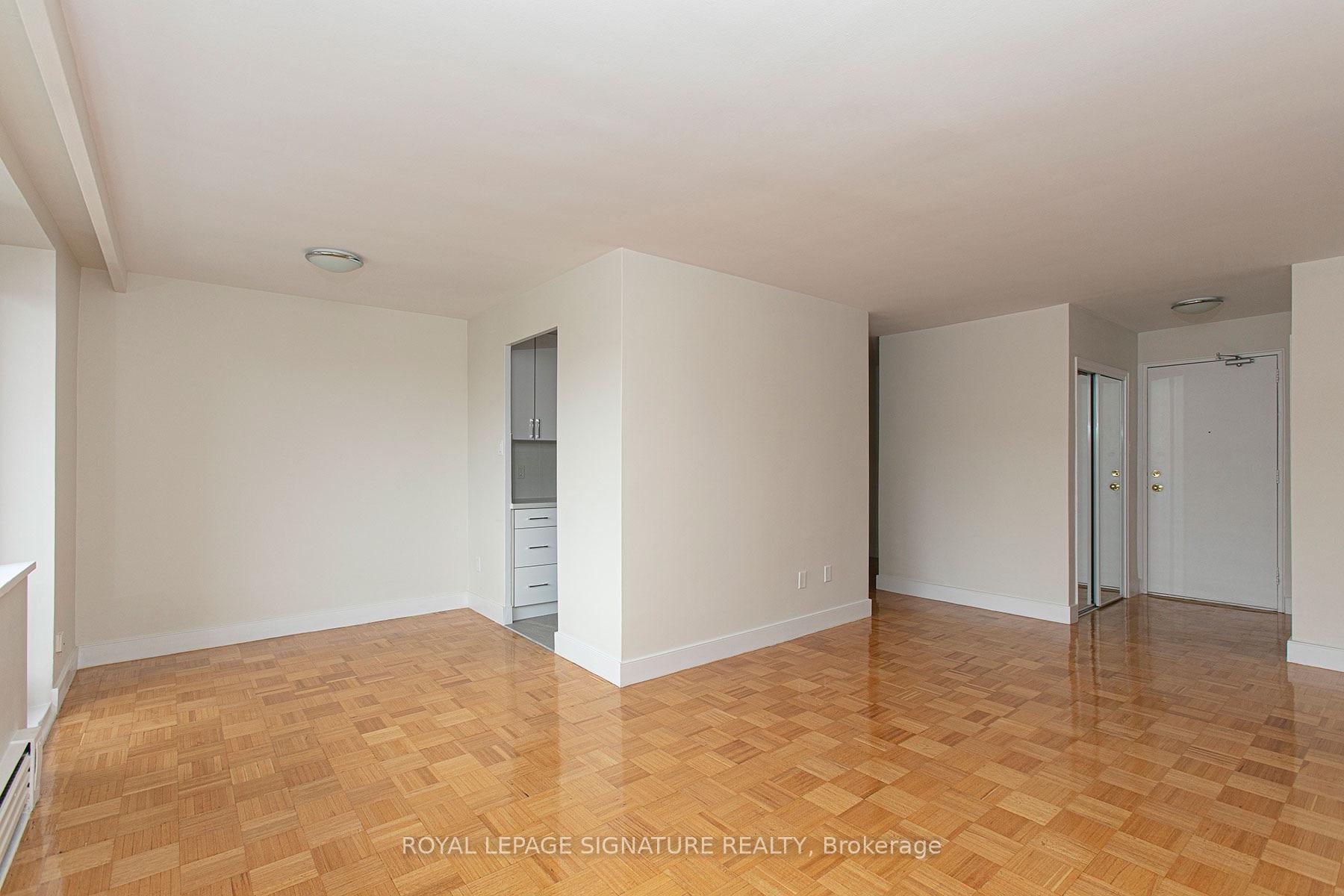 Photo 2 of Unit 203, 2 Grandstand Place, Toronto, Thorncliffe Park — HOMEH