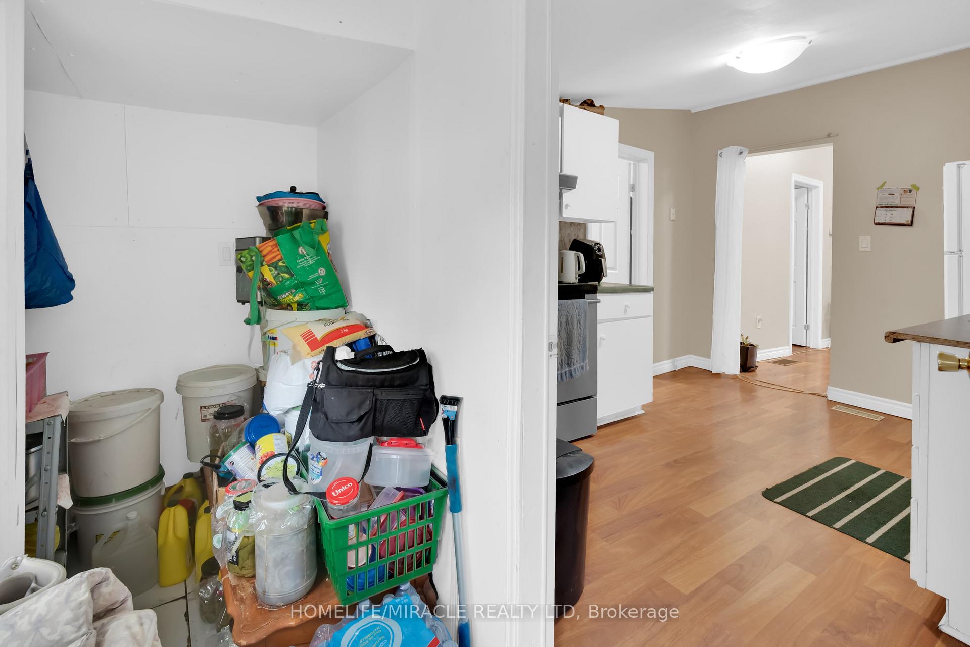 Photo 14 of 908 Windsor Avenue, Windsor, Downtown Windsor — HOMEH