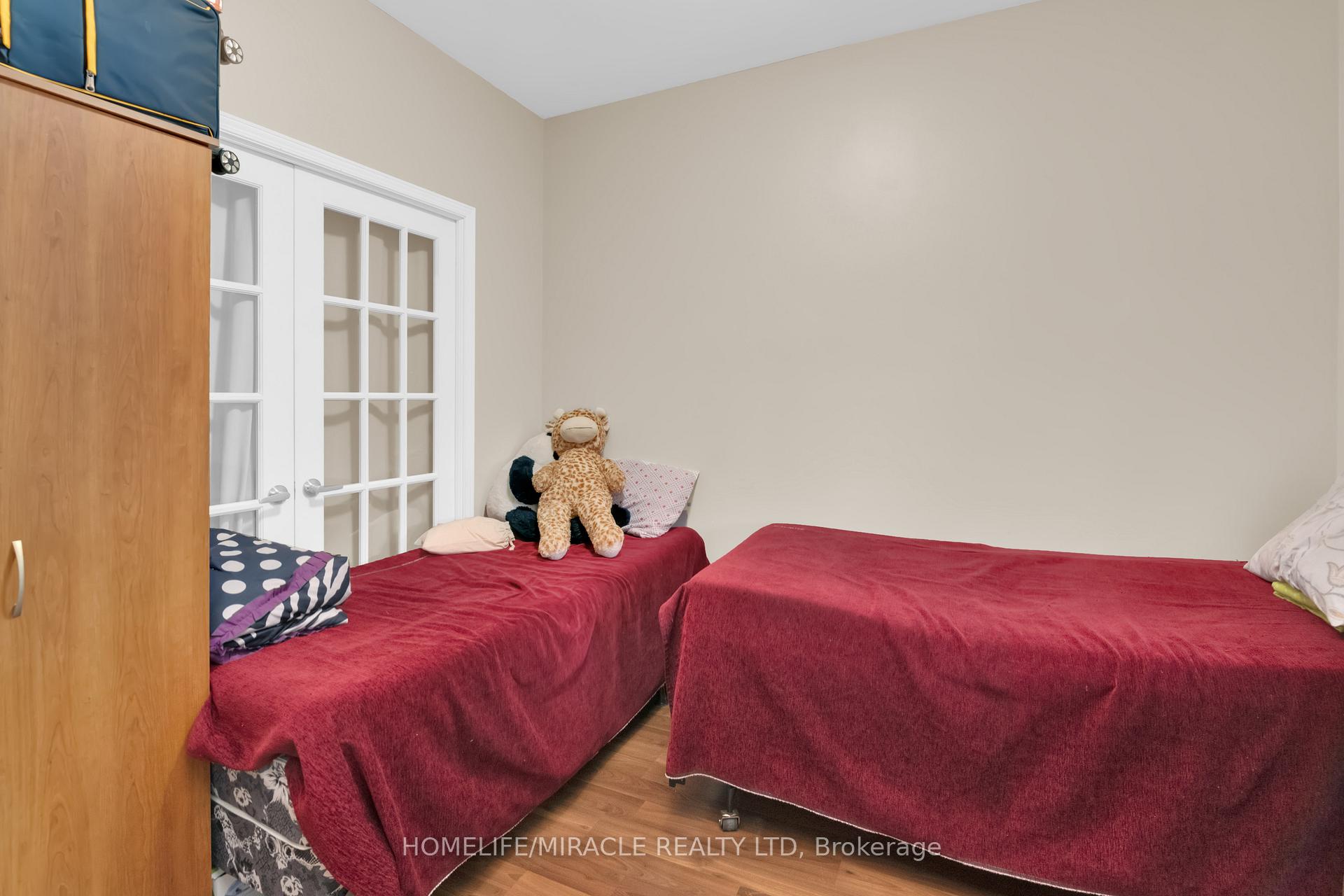 Photo 18 of 908 Windsor Avenue, Windsor, Downtown Windsor — HOMEH