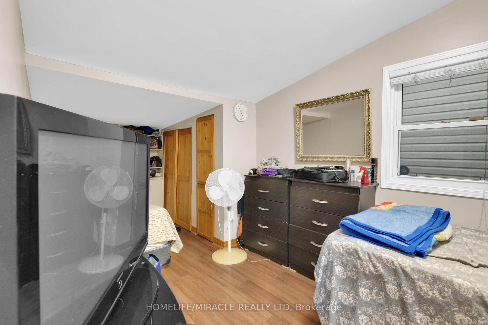 Photo 19 of 908 Windsor Avenue, Windsor, Downtown Windsor — HOMEH