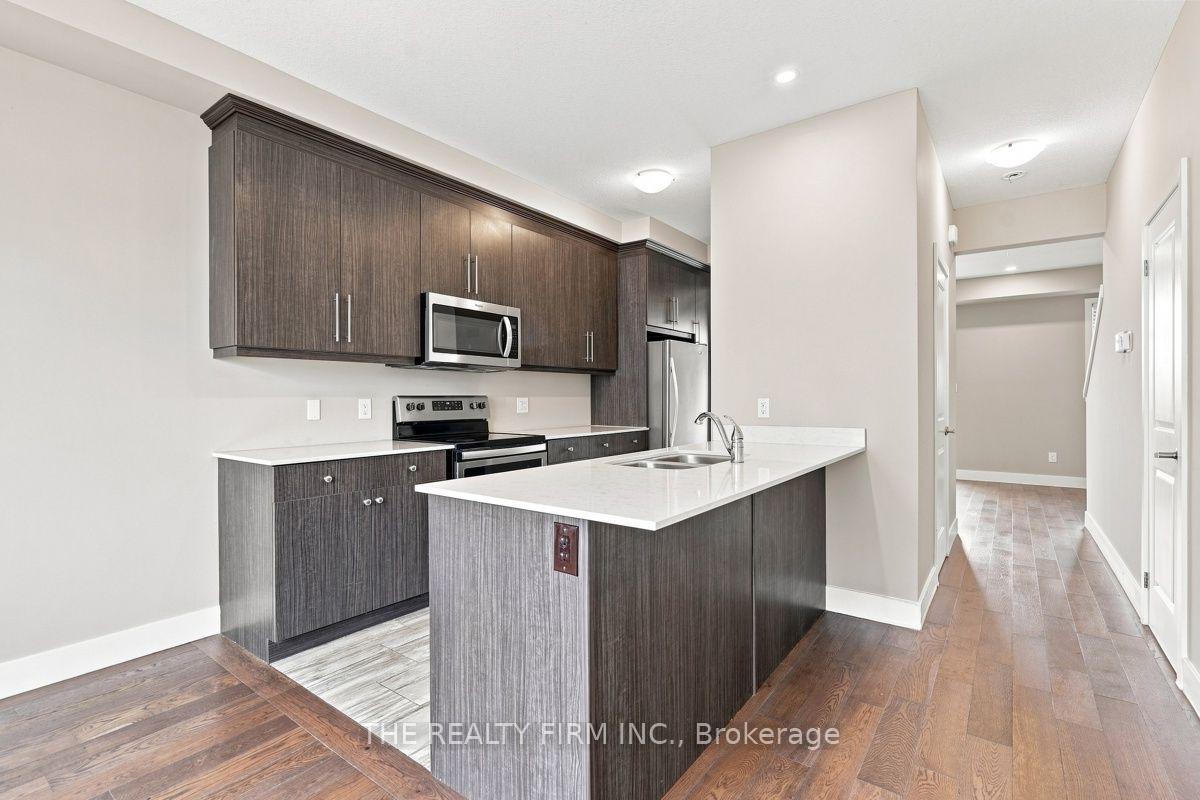 Photo 6 of 2140 Meadowgate Boulevard, London, South U — HOMEH