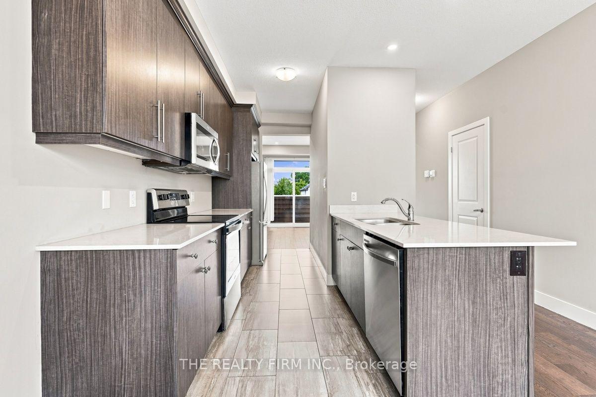 Photo 7 of 2140 Meadowgate Boulevard, London, South U — HOMEH