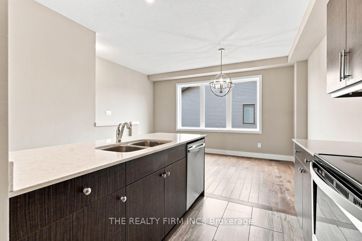 Photo 9 of 2140 Meadowgate Boulevard, London, South U — HOMEH