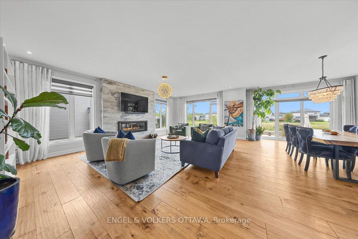 Photo 5 of 348 St-Tropez Street, Russell, Embrun — HOMEH