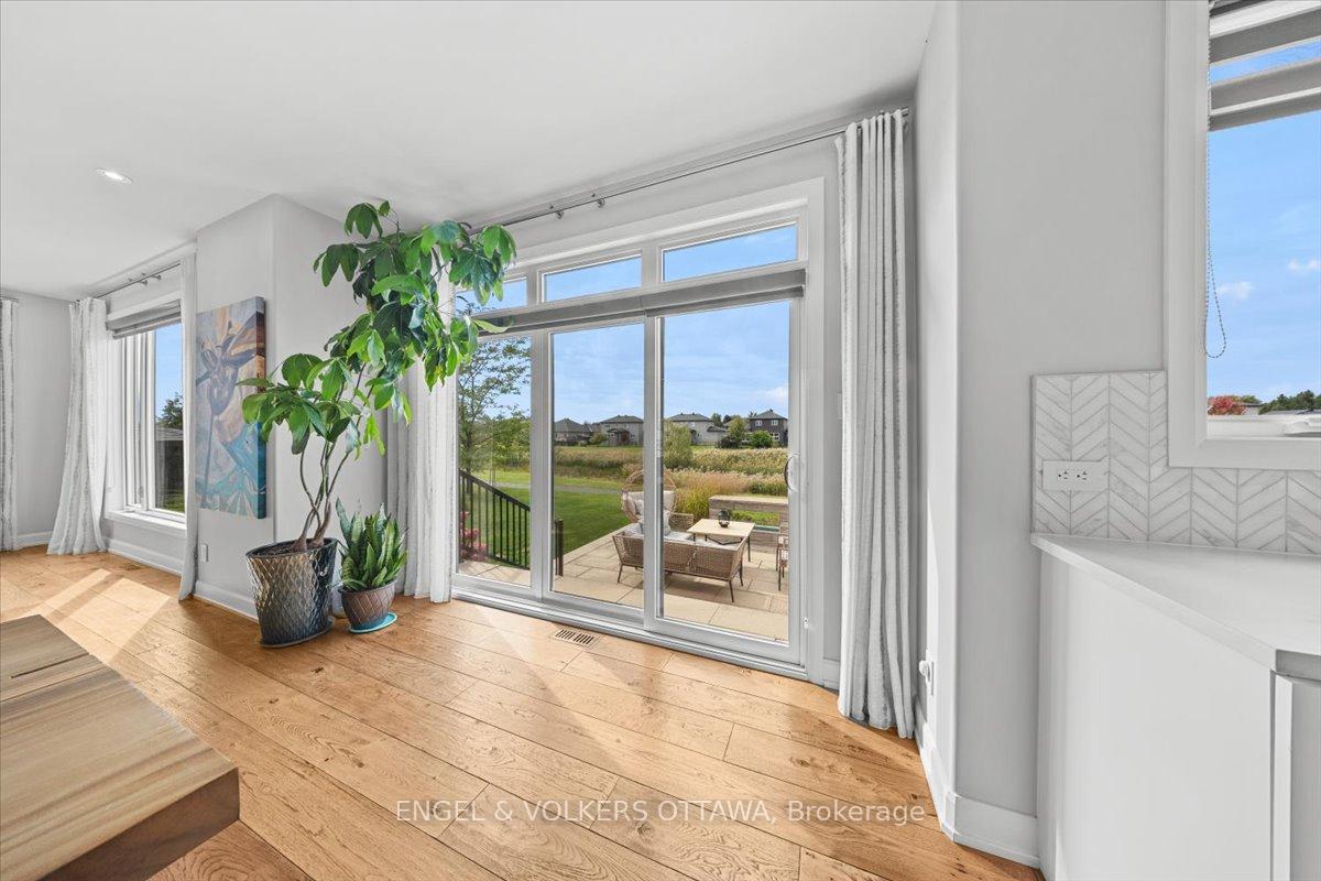 Photo 8 of 348 St-Tropez Street, Russell, Embrun — HOMEH