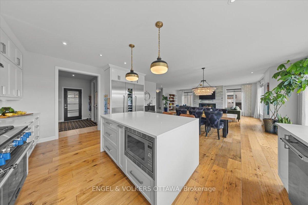 Photo 14 of 348 St-Tropez Street, Russell, Embrun — HOMEH