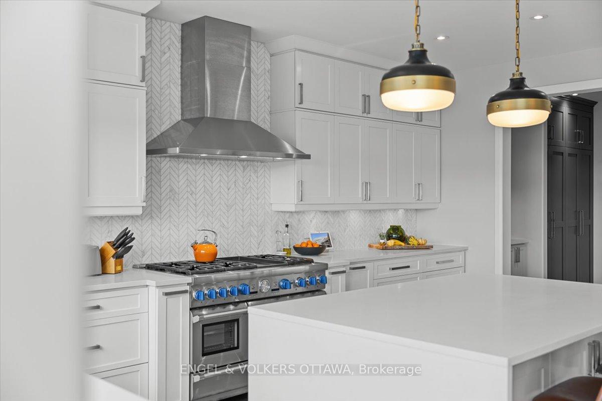 Photo 15 of 348 St-Tropez Street, Russell, Embrun — HOMEH