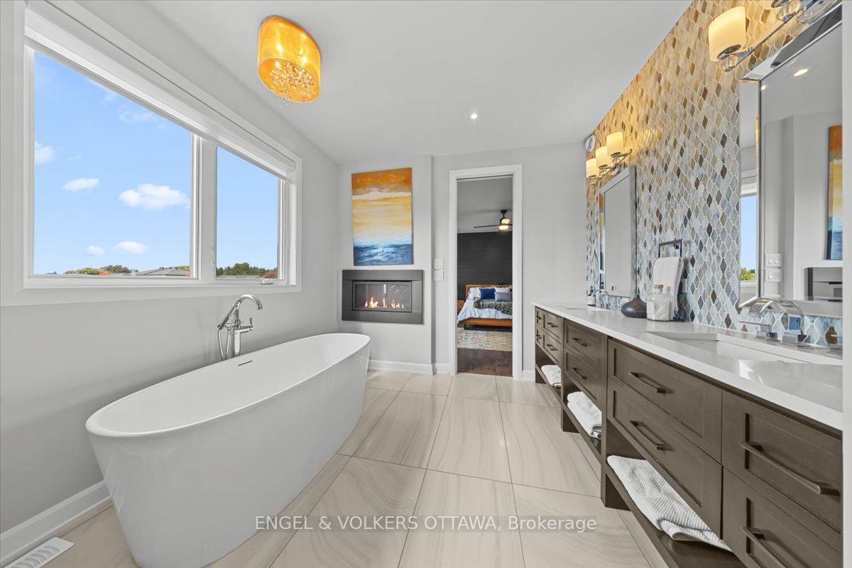 Photo 26 of 348 St-Tropez Street, Russell, Embrun — HOMEH