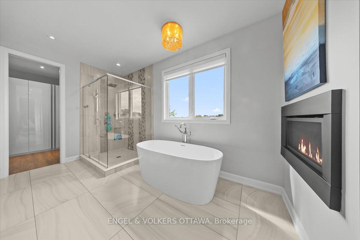 Photo 28 of 348 St-Tropez Street, Russell, Embrun — HOMEH