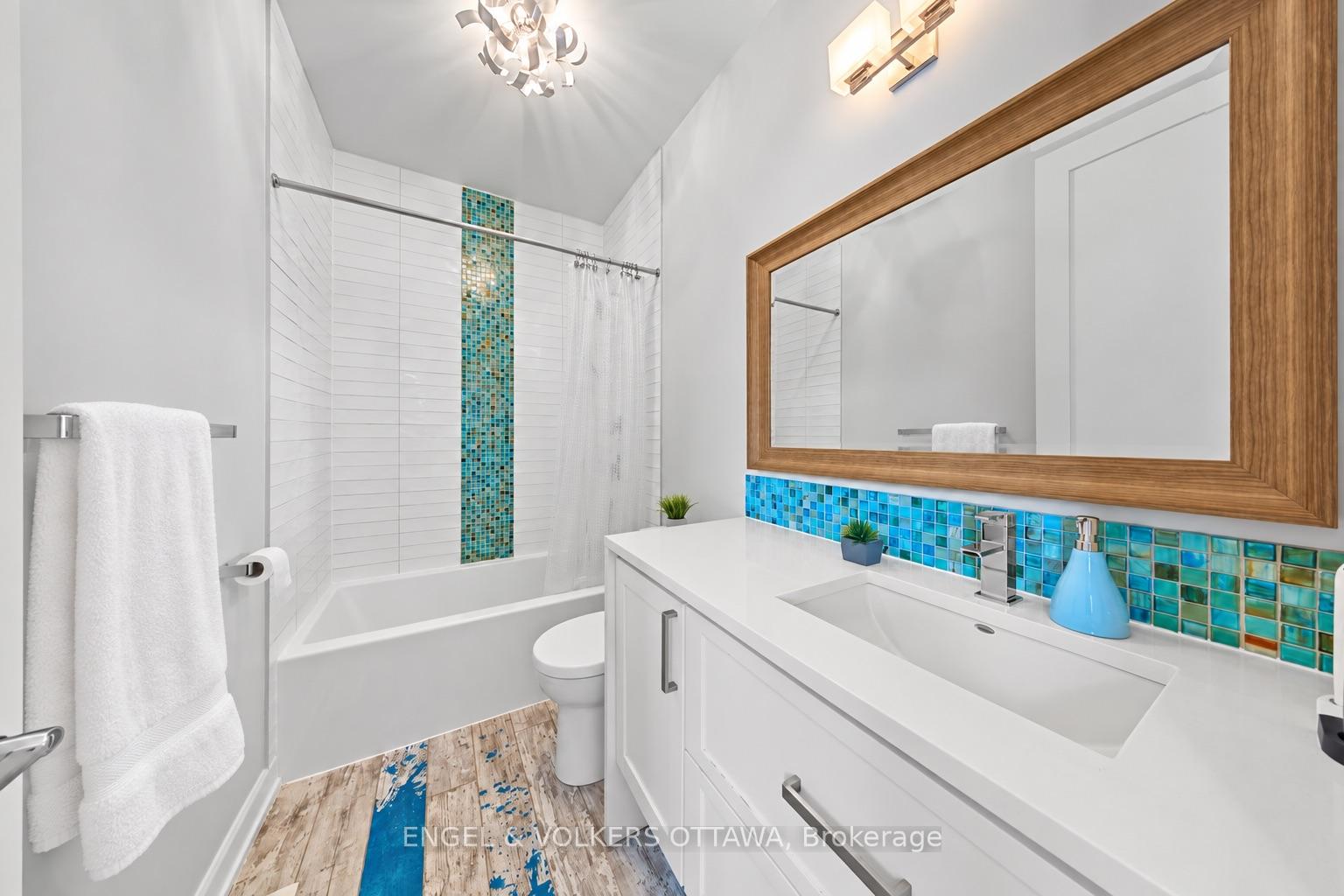Photo 35 of 348 St-Tropez Street, Russell, Embrun — HOMEH