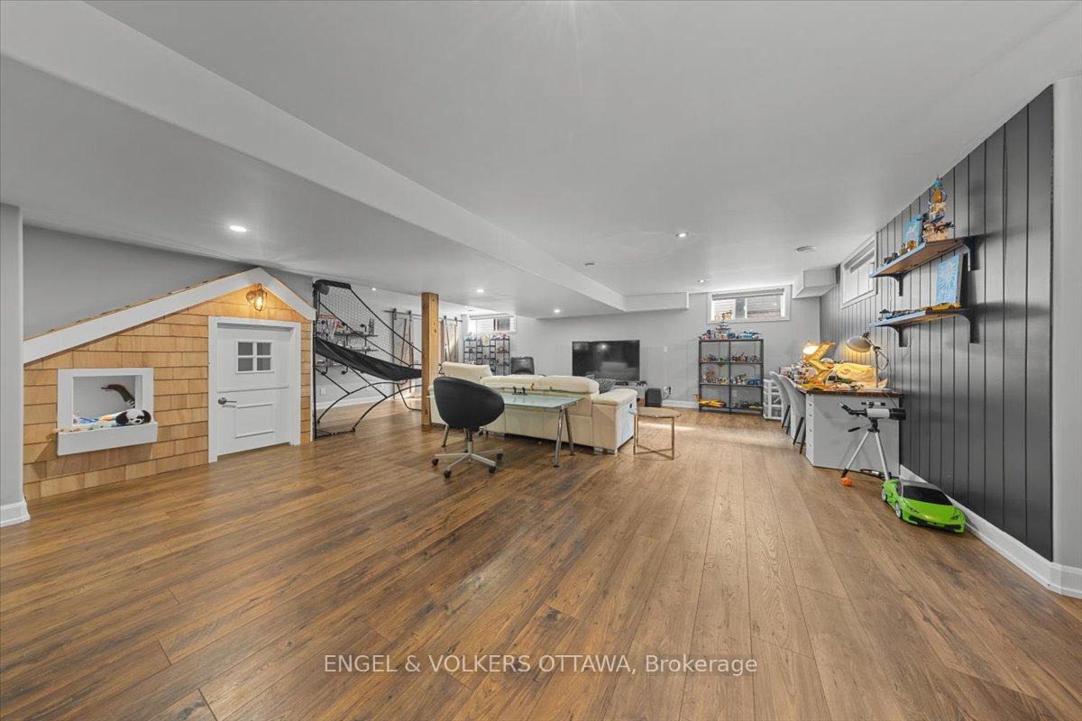 Photo 39 of 348 St-Tropez Street, Russell, Embrun — HOMEH