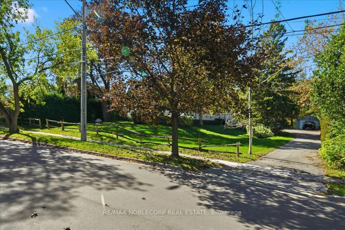 Photo 3 of 518 Rosebank Road, Pickering, Rosebank — HOMEH