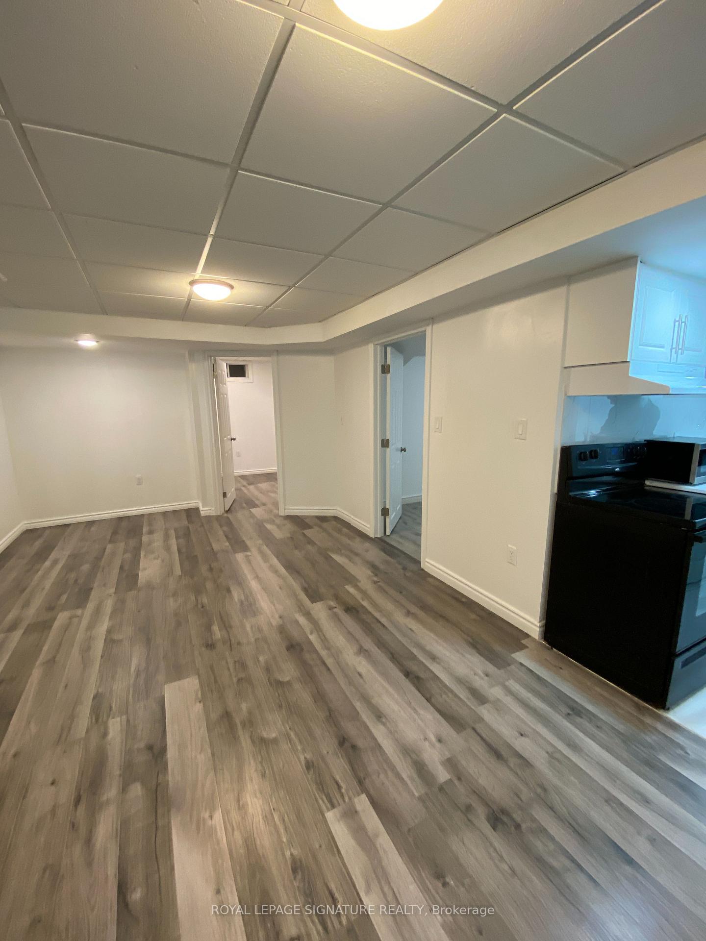 Photo 5 of Unit Lower Level, 123 Mildenhall Place, Whitby, Brooklin — HOMEH