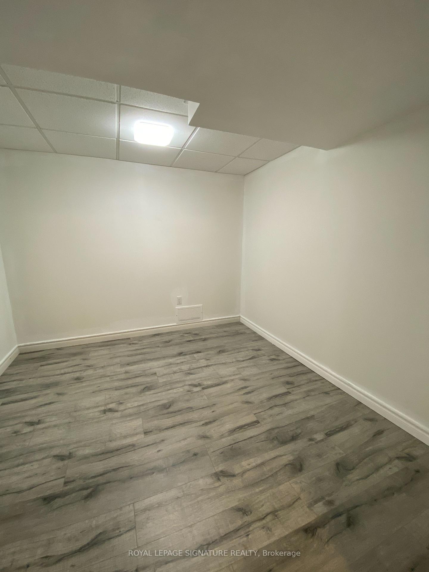 Photo 12 of Unit Lower Level, 123 Mildenhall Place, Whitby, Brooklin — HOMEH