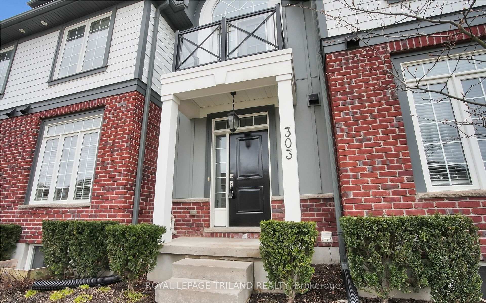 Photo 3 of 303 Callaway Road, London, North R — HOMEH