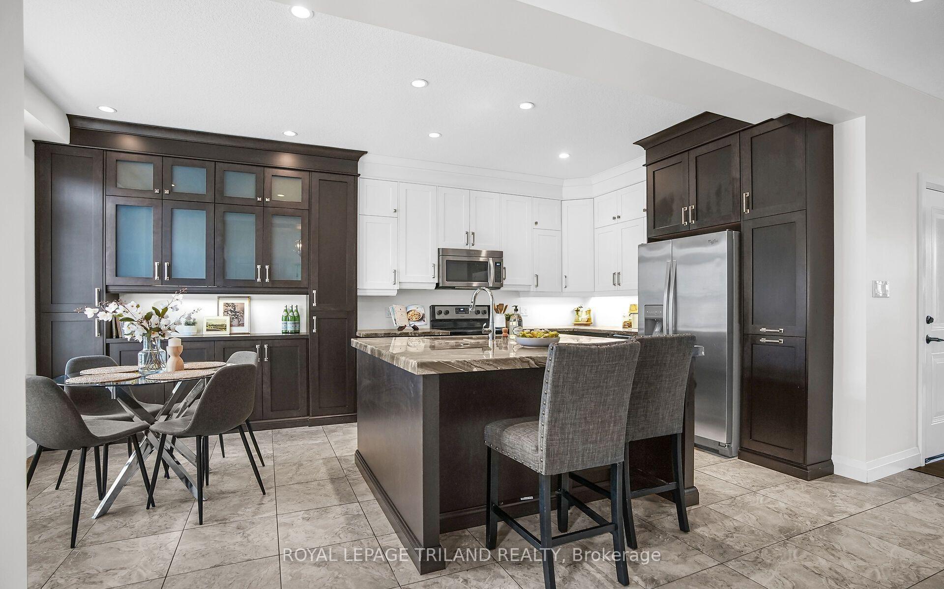 Photo 5 of 303 Callaway Road, London, North R — HOMEH