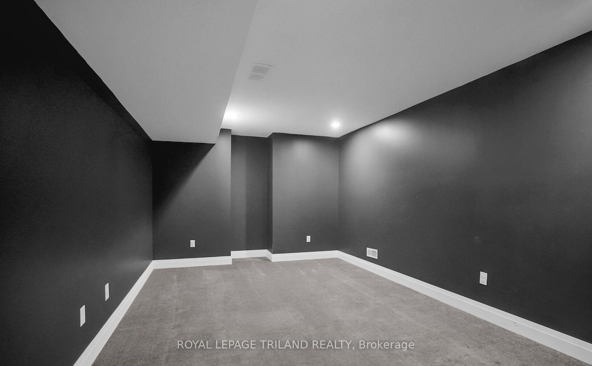 Photo 30 of 303 Callaway Road, London, North R — HOMEH