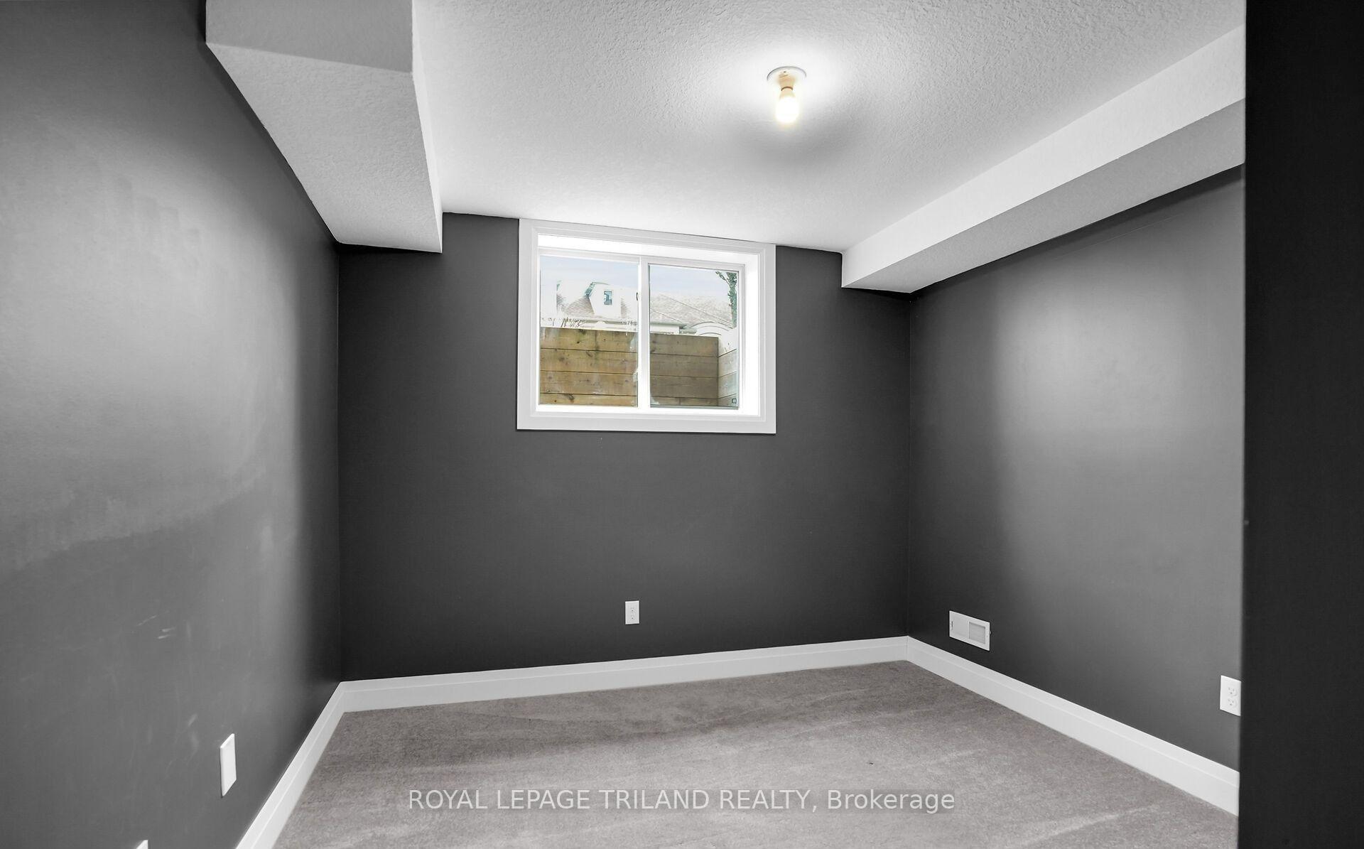 Photo 32 of 303 Callaway Road, London, North R — HOMEH
