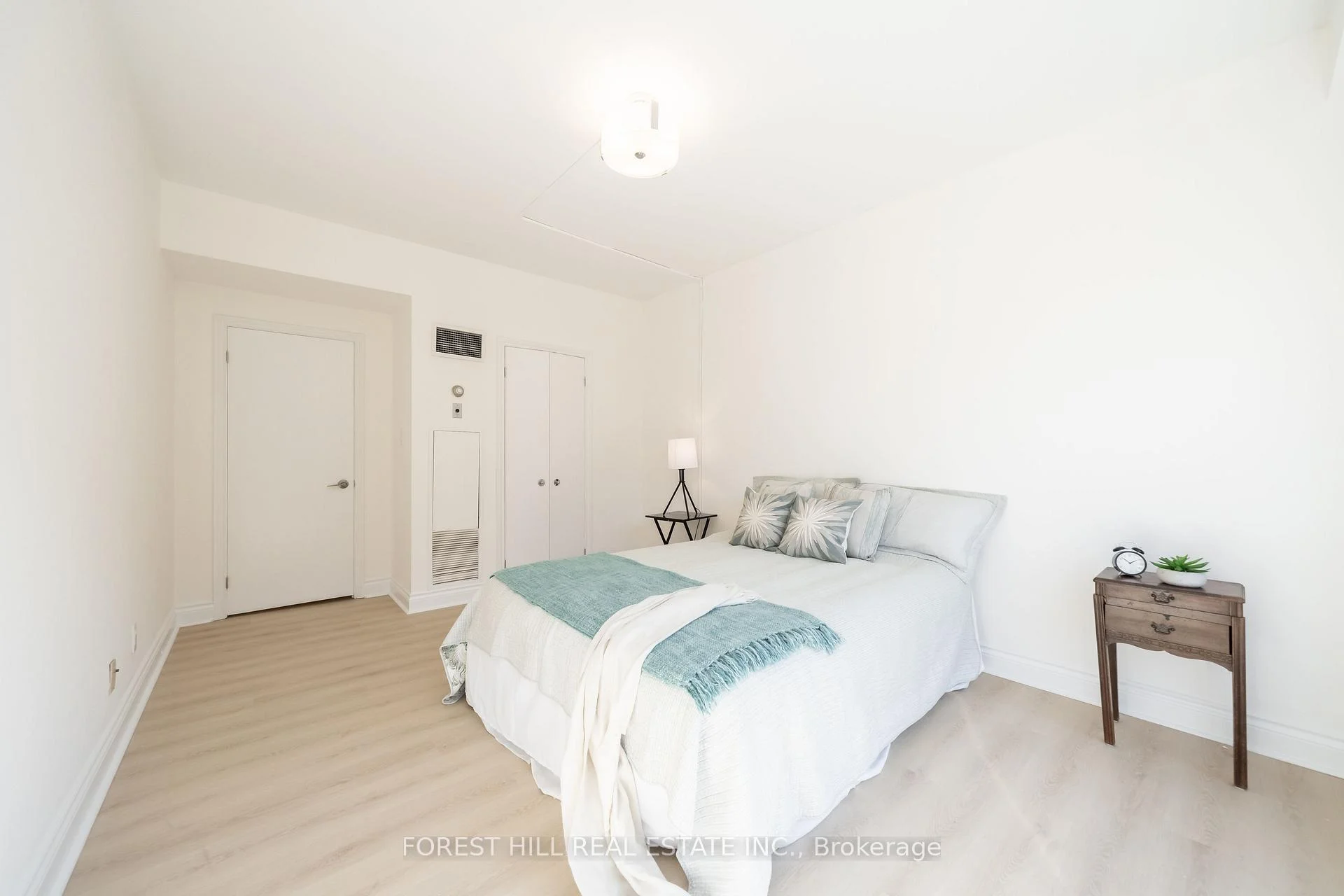 Photo 51 of Unit 215, 77 Avenue Road, Toronto, The Annex — HOMEH