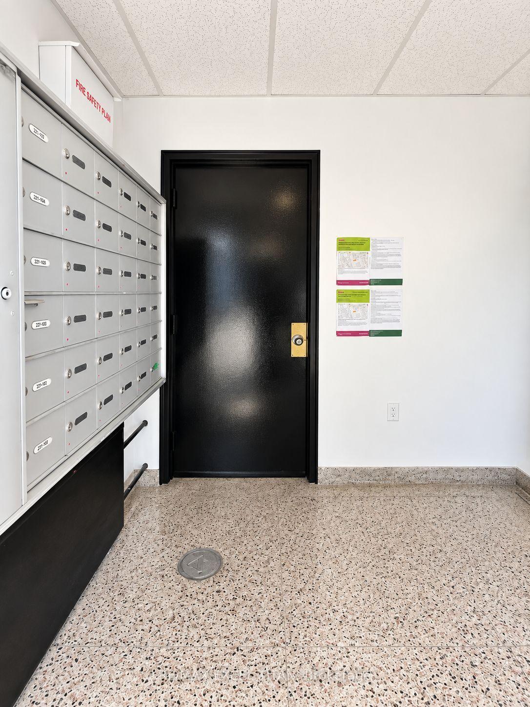 Photo 2 of Unit 213, 227 Sterling Road E, Toronto, Dufferin Grove — HOMEH