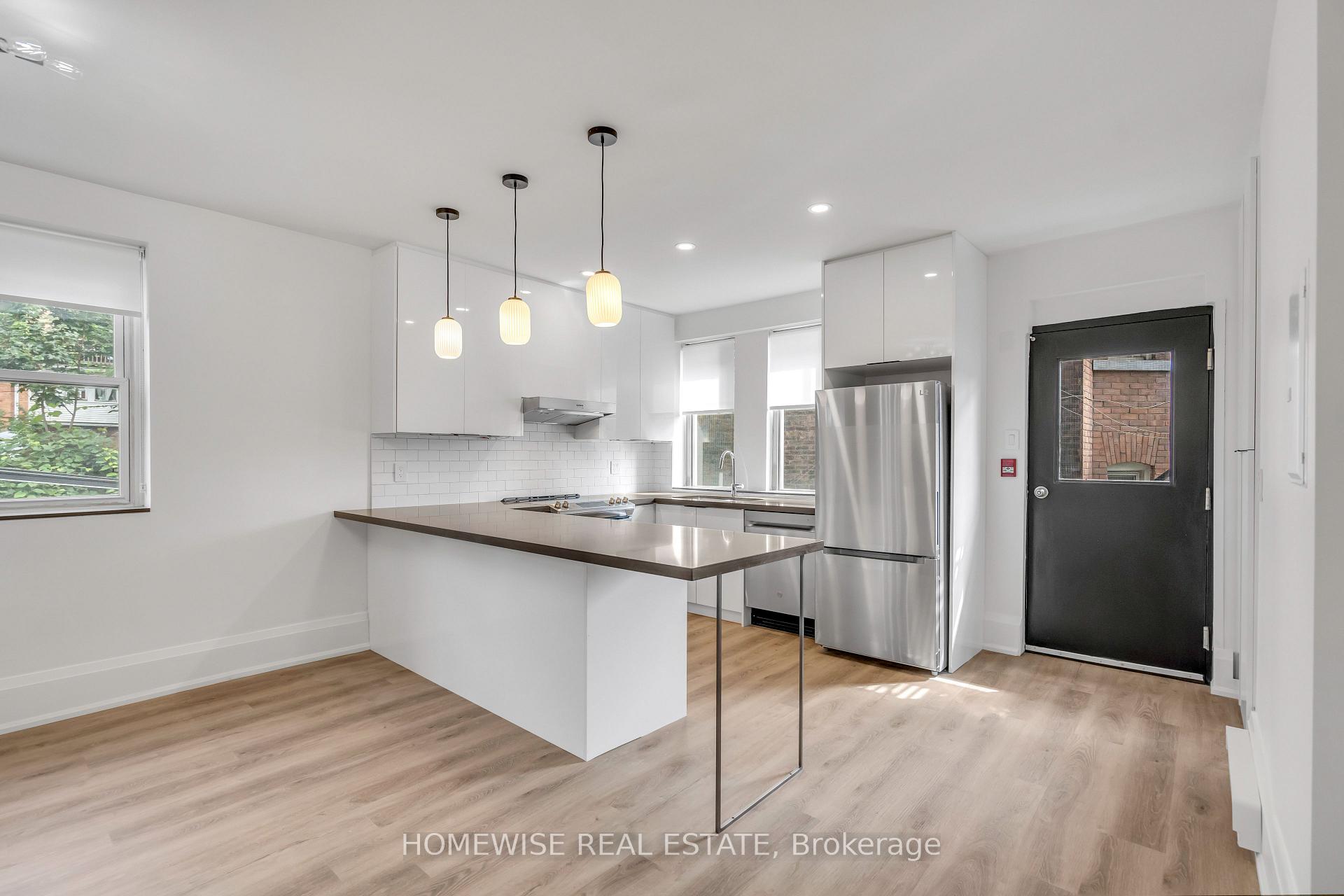 Photo of Unit 203, 1340 King Street W