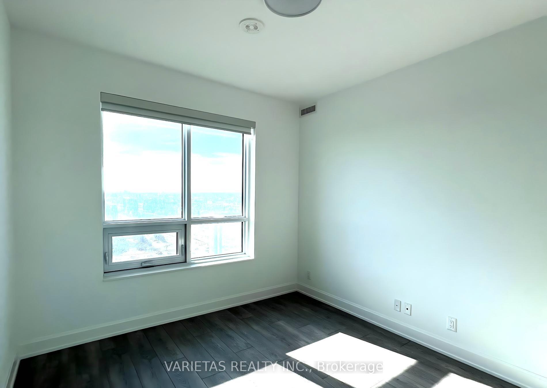 Photo 5 of Unit 1006, 8 Water Walk Drive, Markham, Unionville — HOMEH
