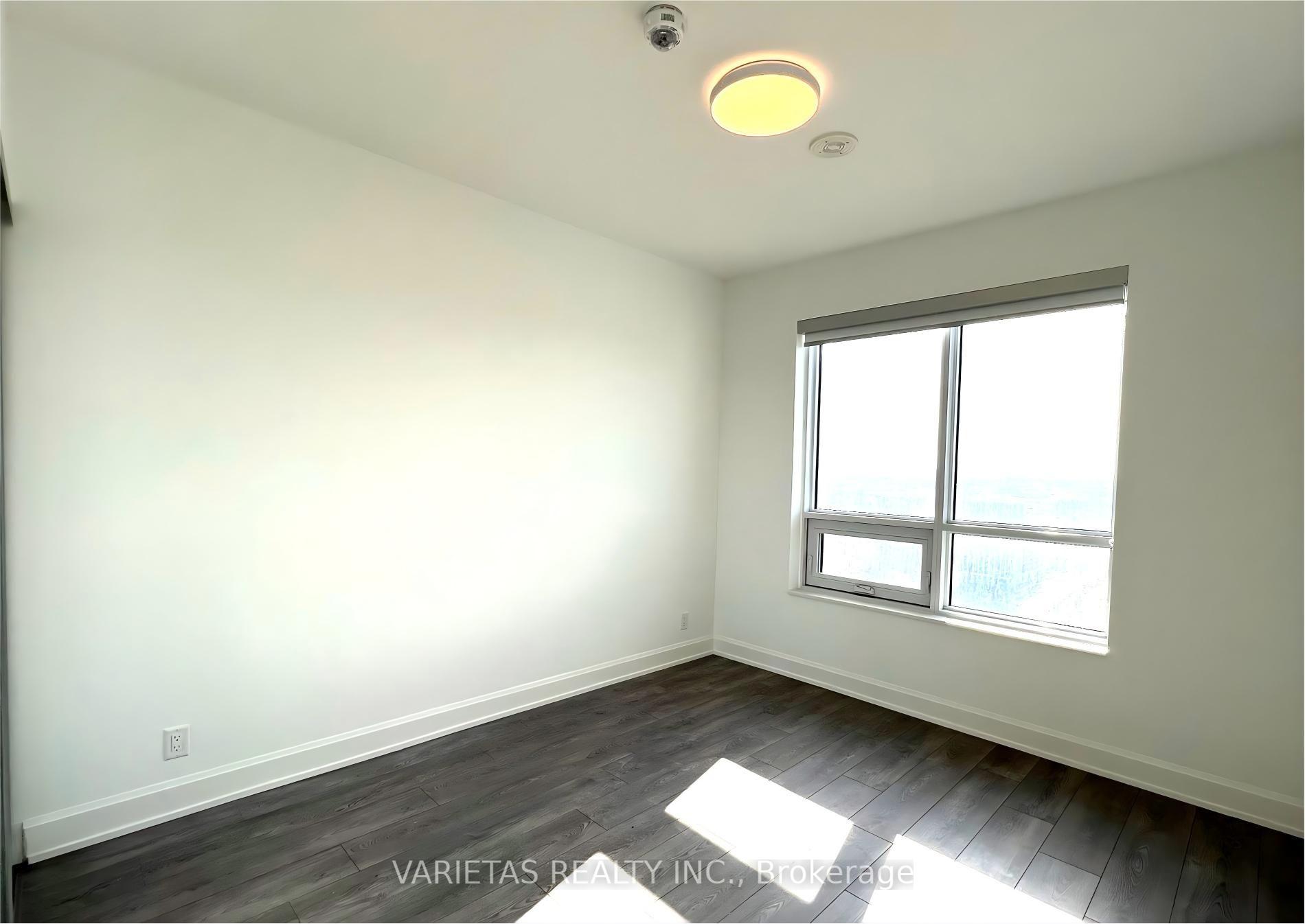Photo 6 of Unit 1006, 8 Water Walk Drive, Markham, Unionville — HOMEH