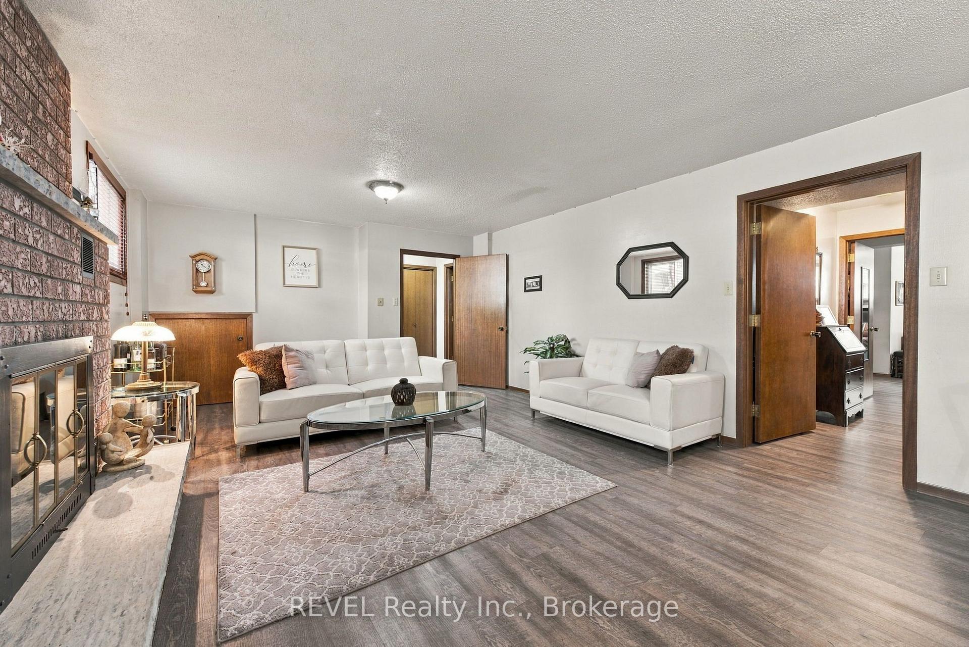 Photo 31 of 10 Michelle Drive, St. Catharines, Grapeview — HOMEH