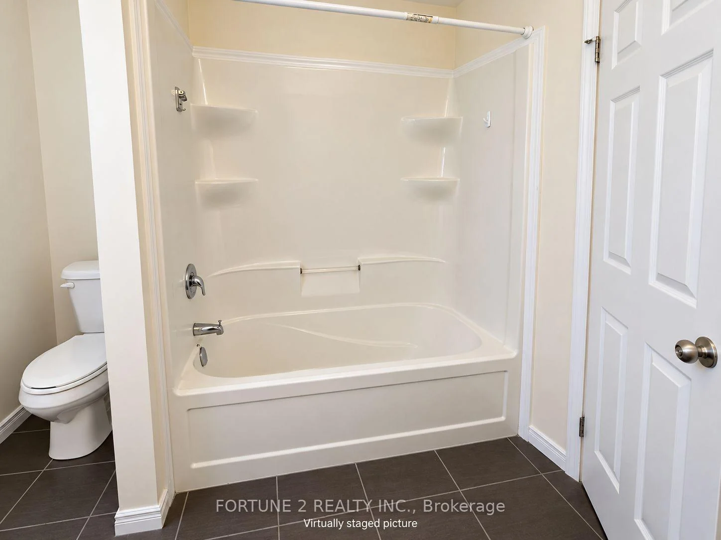 Photo 15 of Unit 11, 3200 Singleton Avenue, London, South W — HOMEH