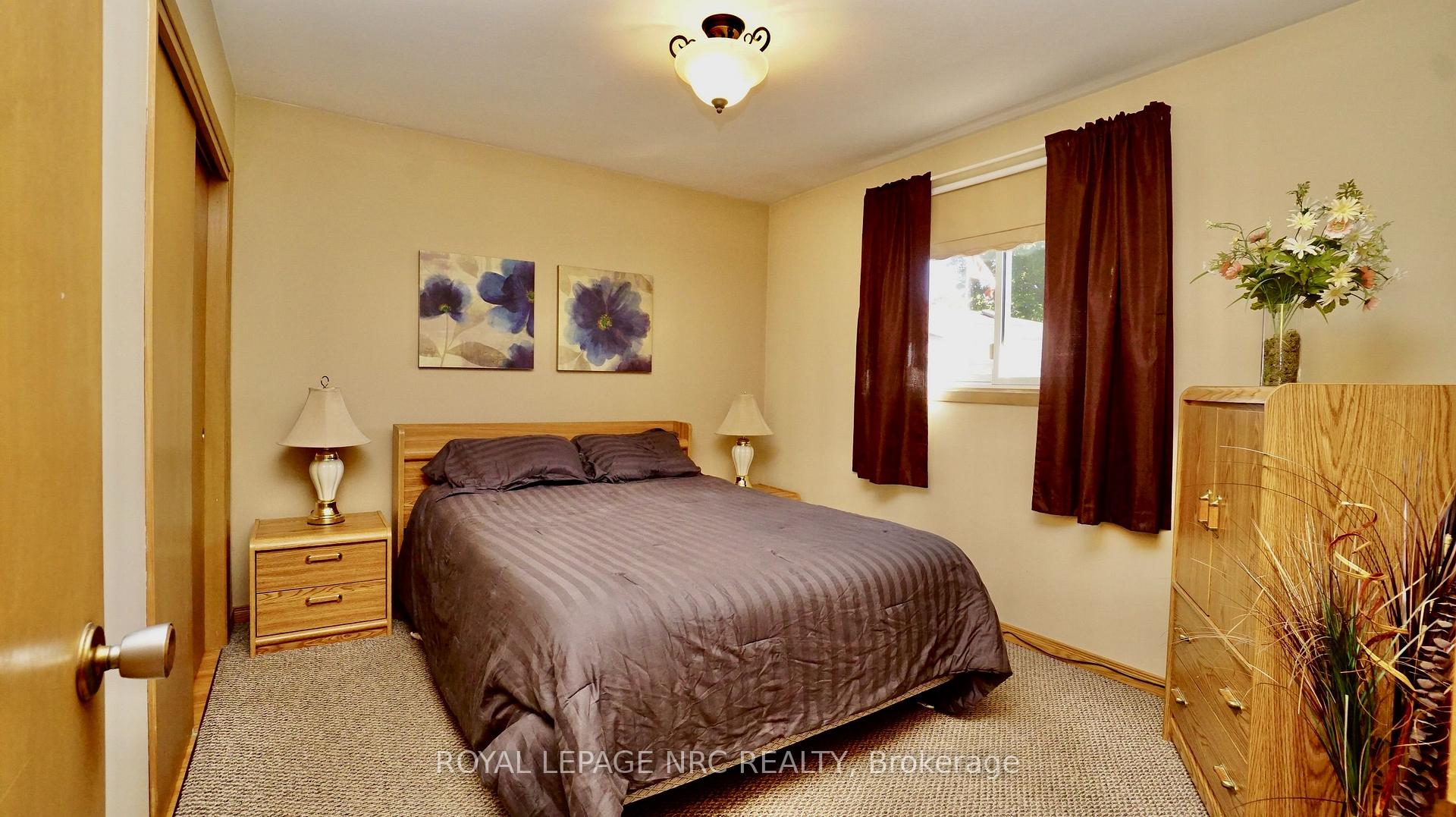 Photo 28 of 7030 Whitman Avenue, Niagara Falls, Arad/Fallsview — HOMEH