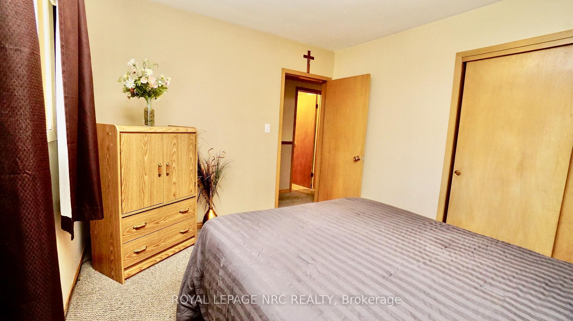 Photo 29 of 7030 Whitman Avenue, Niagara Falls, Arad/Fallsview — HOMEH