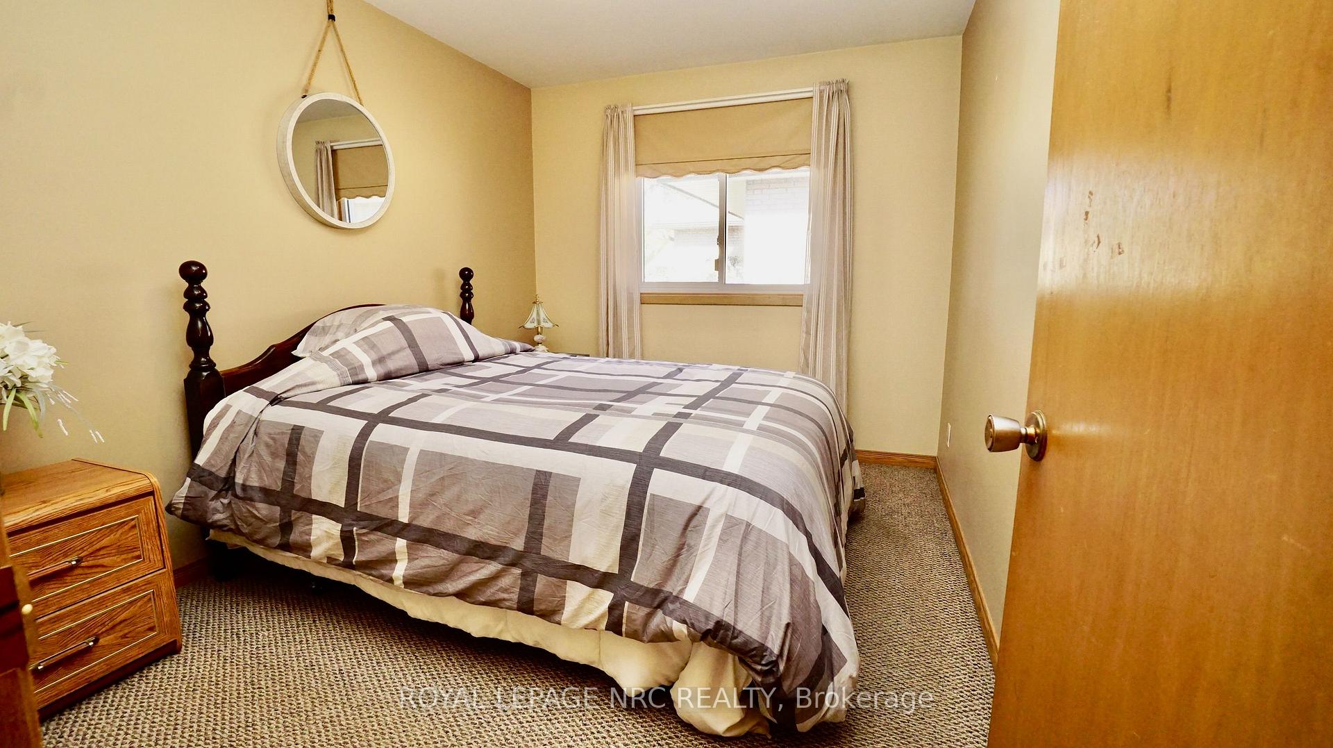 Photo 30 of 7030 Whitman Avenue, Niagara Falls, Arad/Fallsview — HOMEH