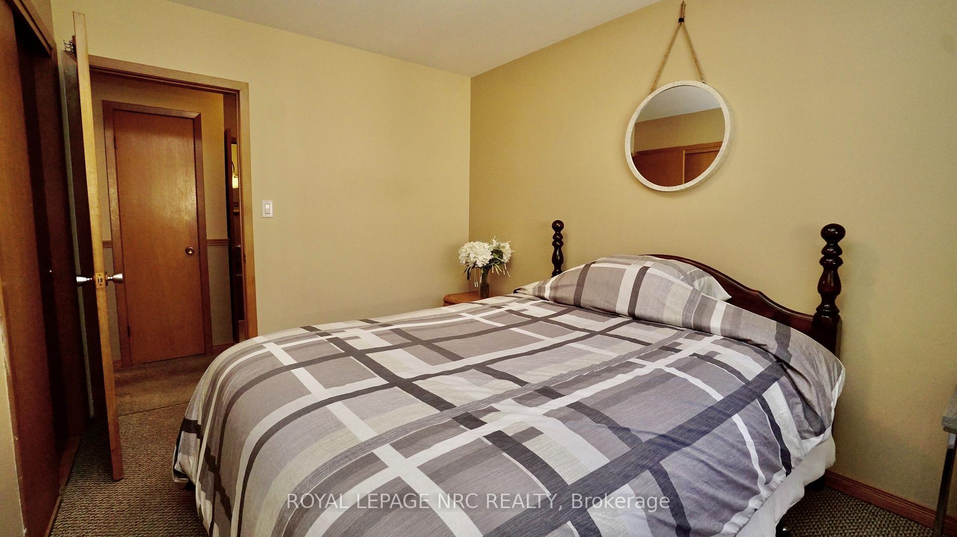 Photo 31 of 7030 Whitman Avenue, Niagara Falls, Arad/Fallsview — HOMEH