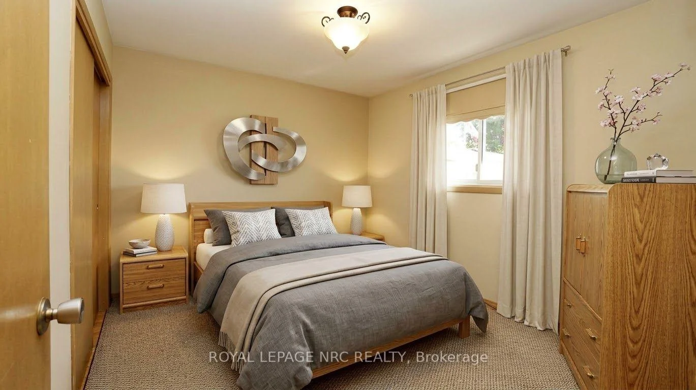 Photo 27 of 7030 Whitman Avenue, Niagara Falls, Arad/Fallsview — HOMEH