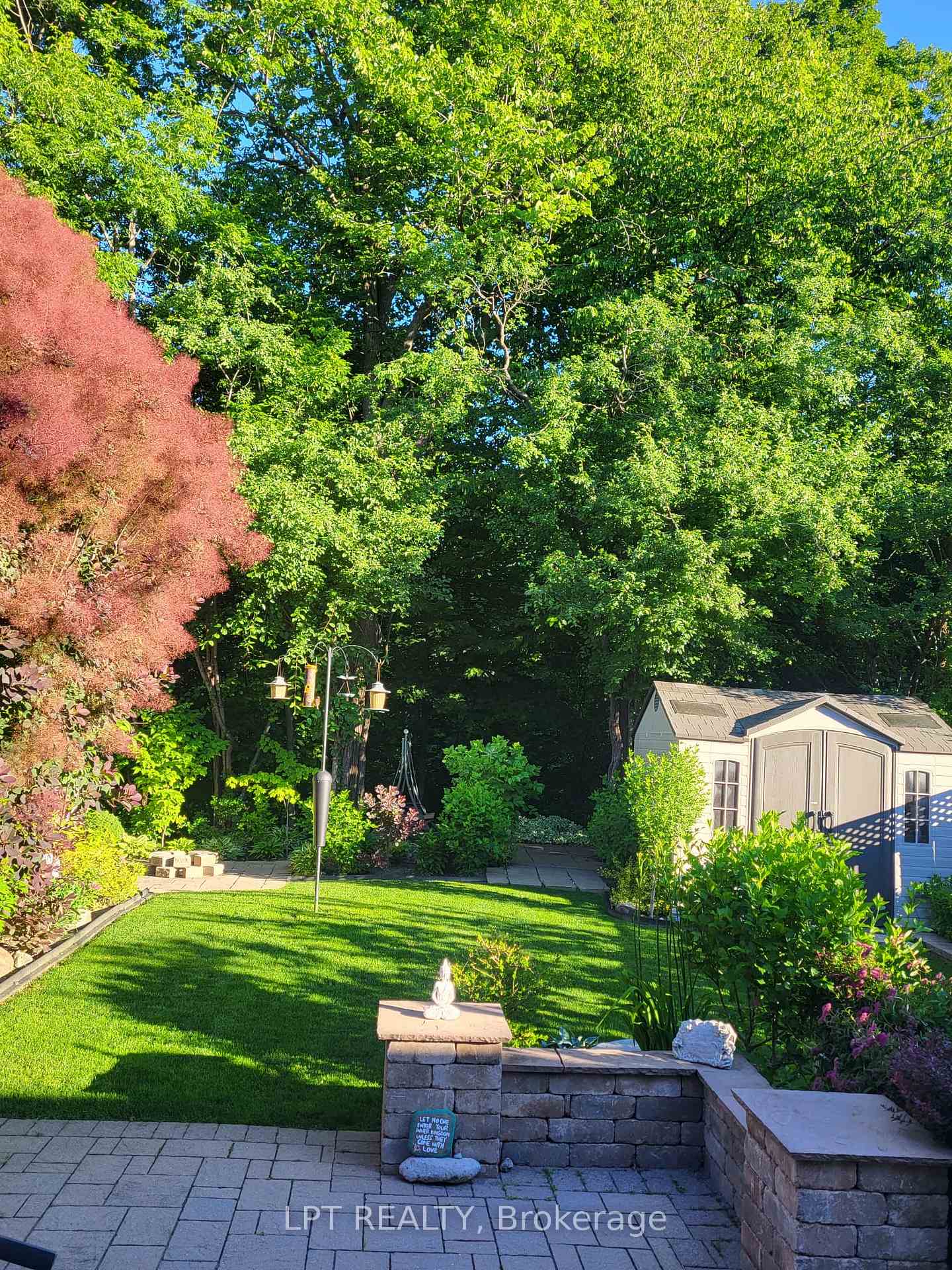 Photo of 16 Oak Gardens Court