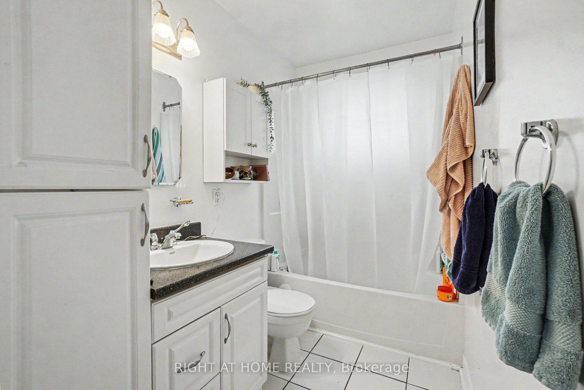 Photo 10 of Unit 1, 707 Edison Avenue, Ottawa, Westboro/Hampton Park — HOMEH