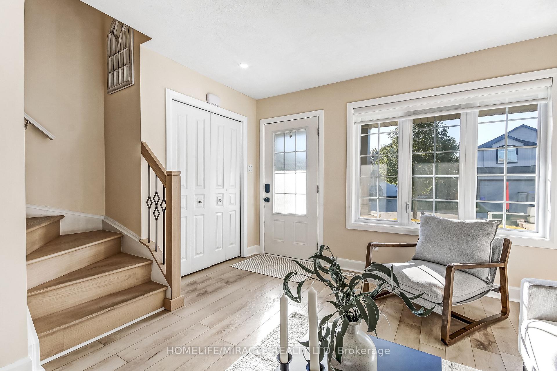 Photo 4 of 23 Willis Avenue, Strathroy-Caradoc, SE — HOMEH