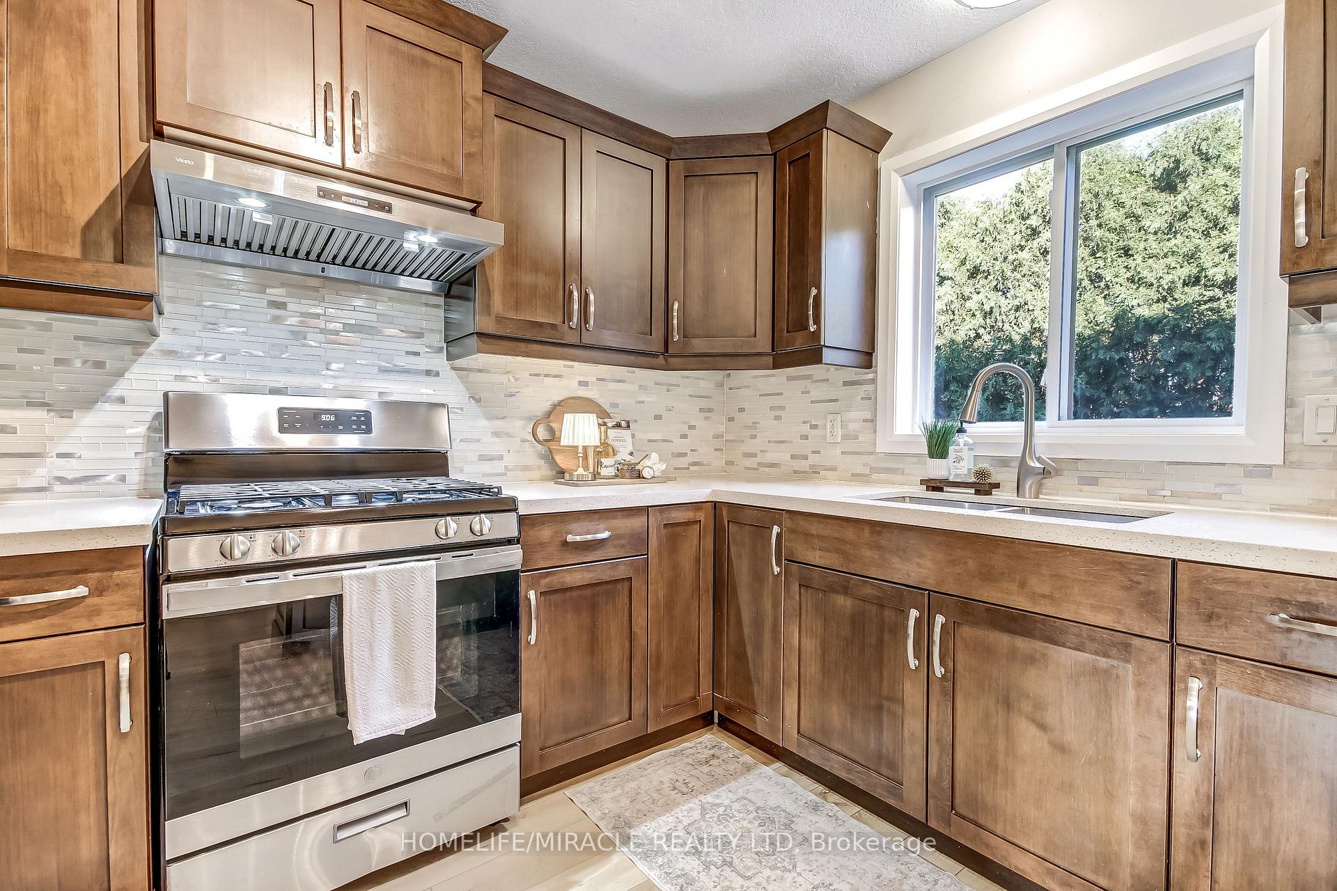 Photo 6 of 23 Willis Avenue, Strathroy-Caradoc, SE — HOMEH